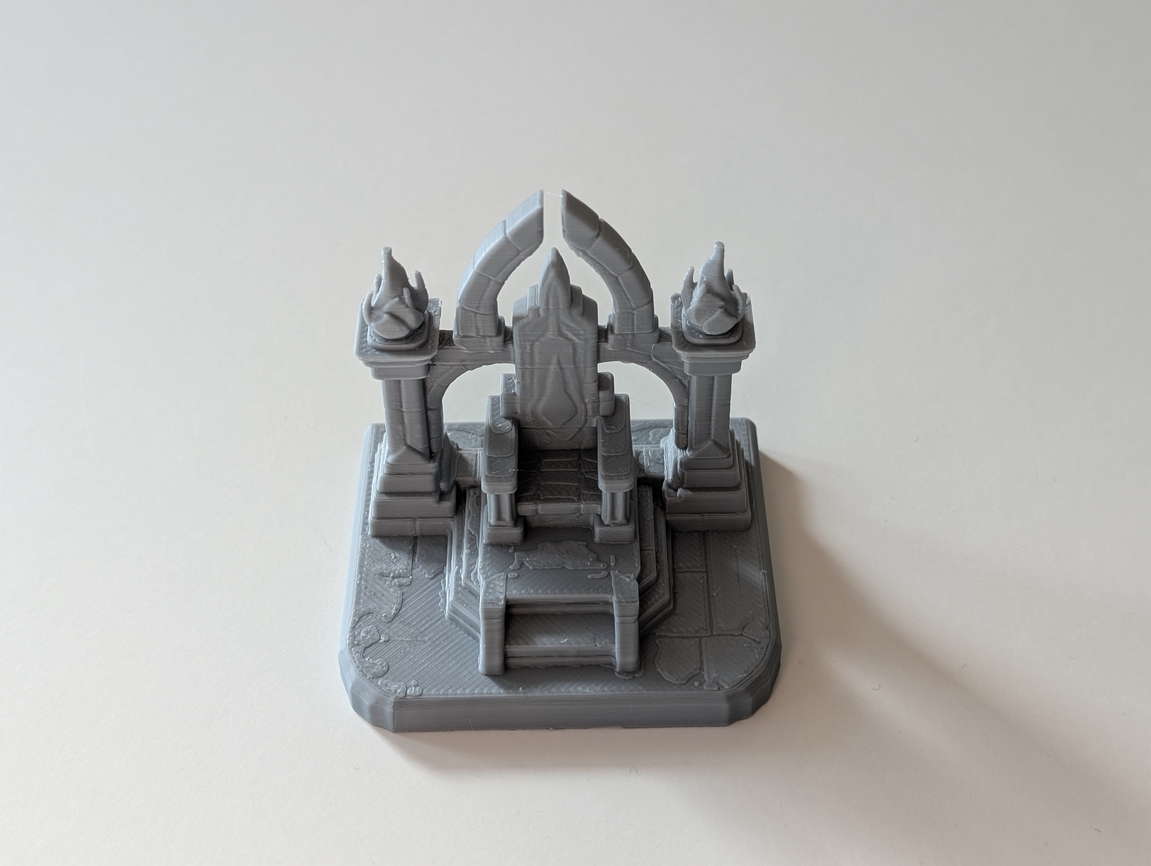 Tabletop DND like Throne for Games