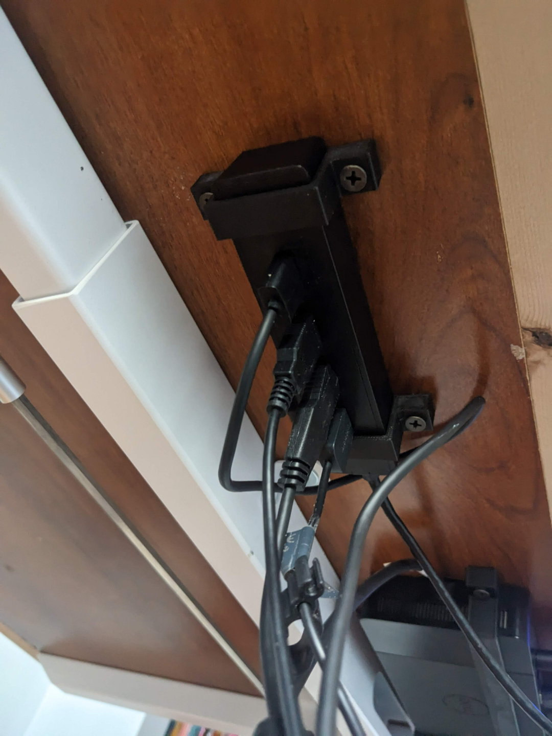 Dell USB-C Dock and Startech USB hub Under Desk Mount