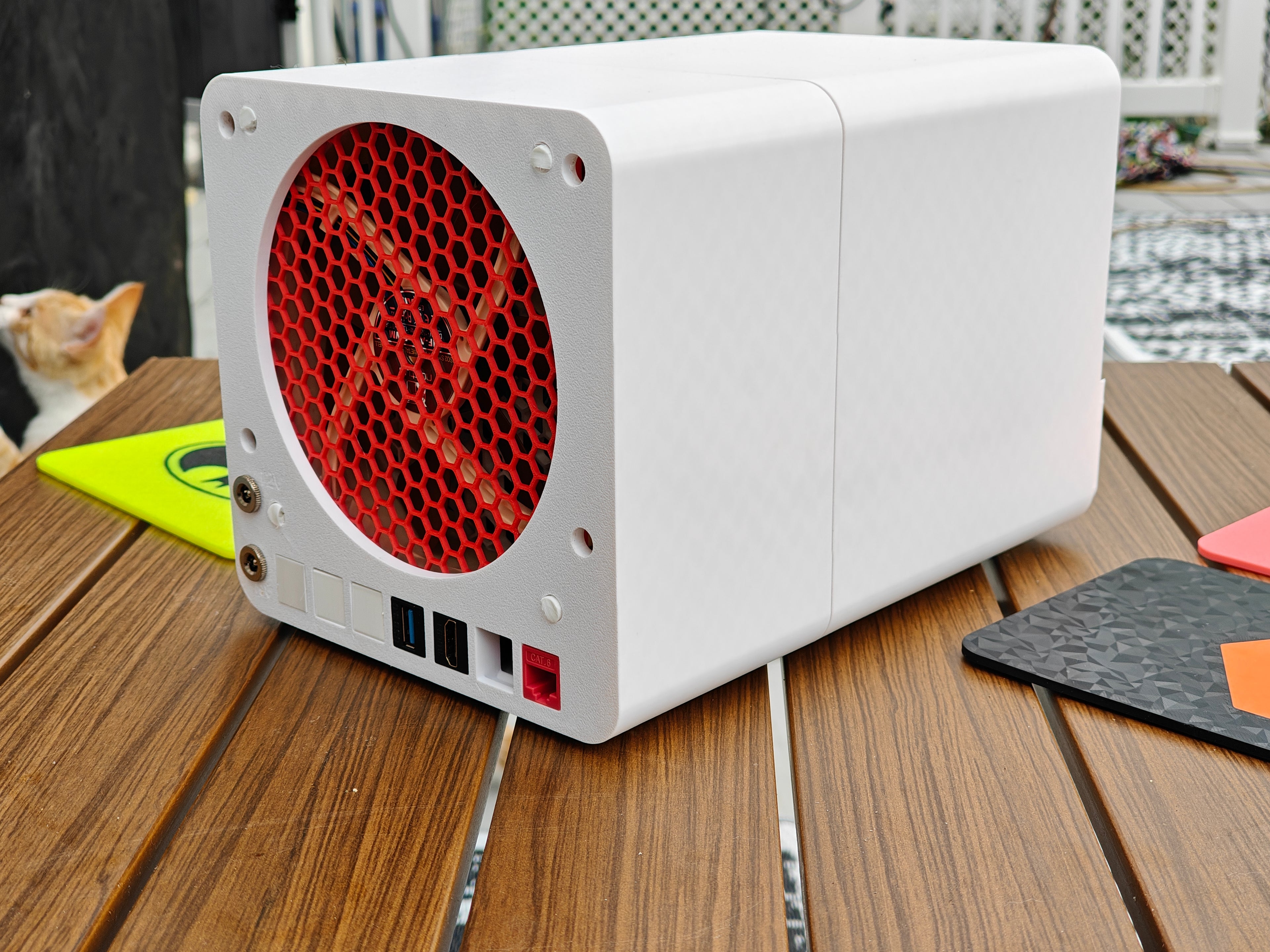 N5 Mini: A 3D-Printed 5-Bay NAS (175x175mm)