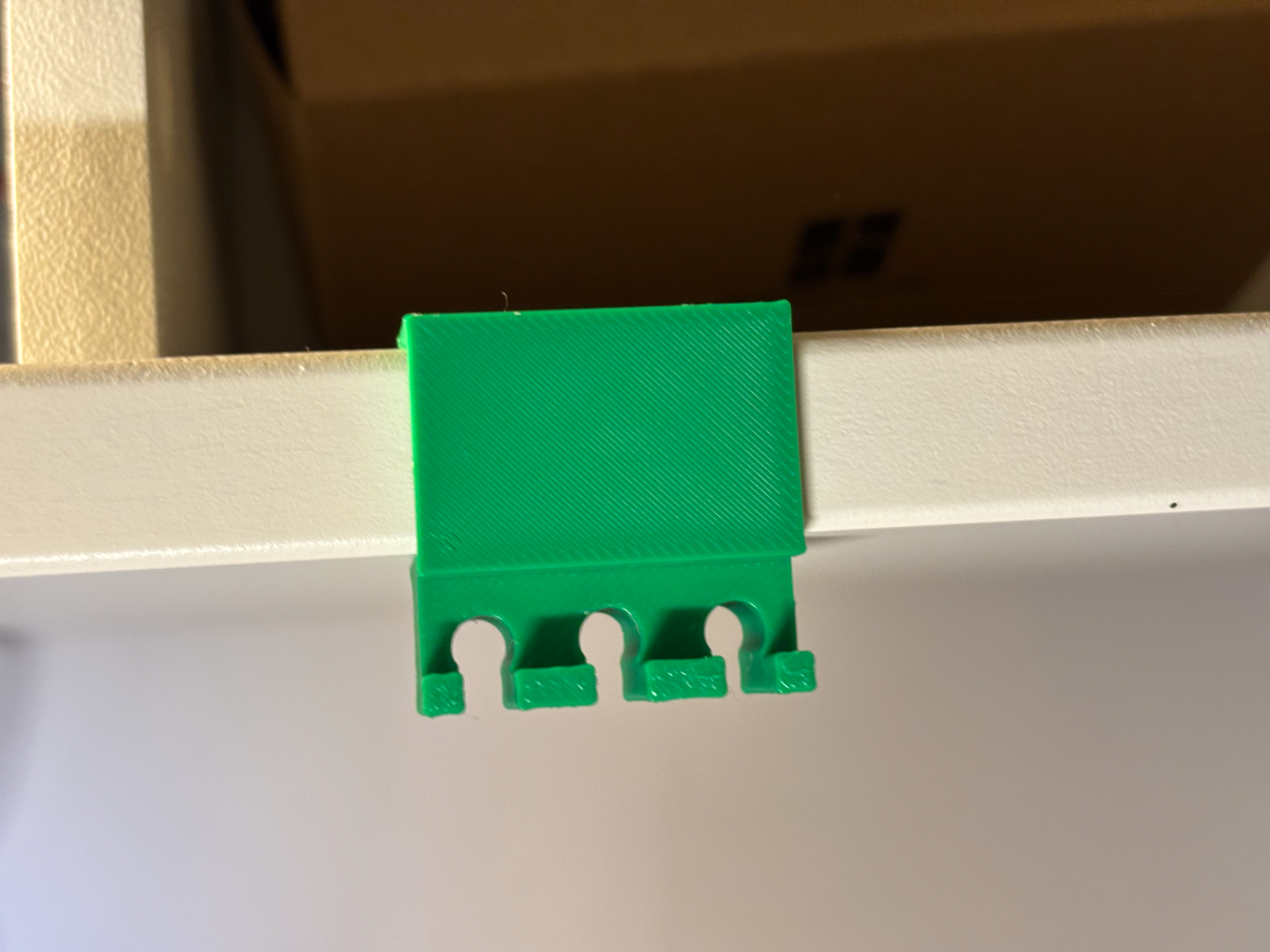 Scalable cable organiser for IKEA draws
