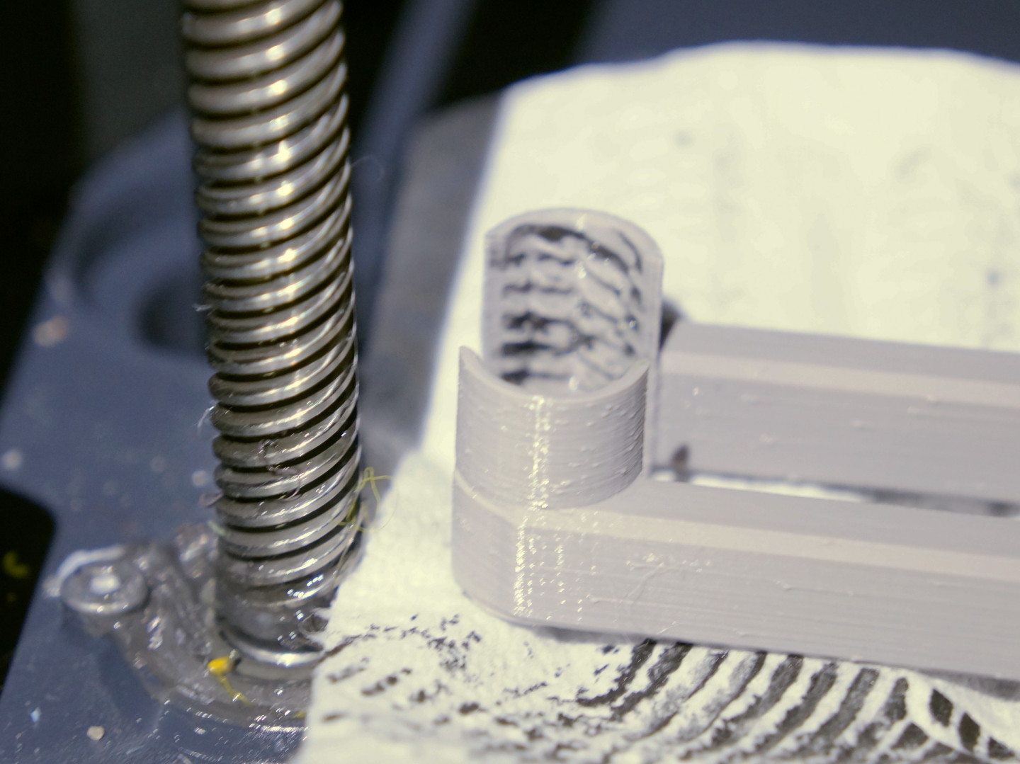 T8 spindle cleaner