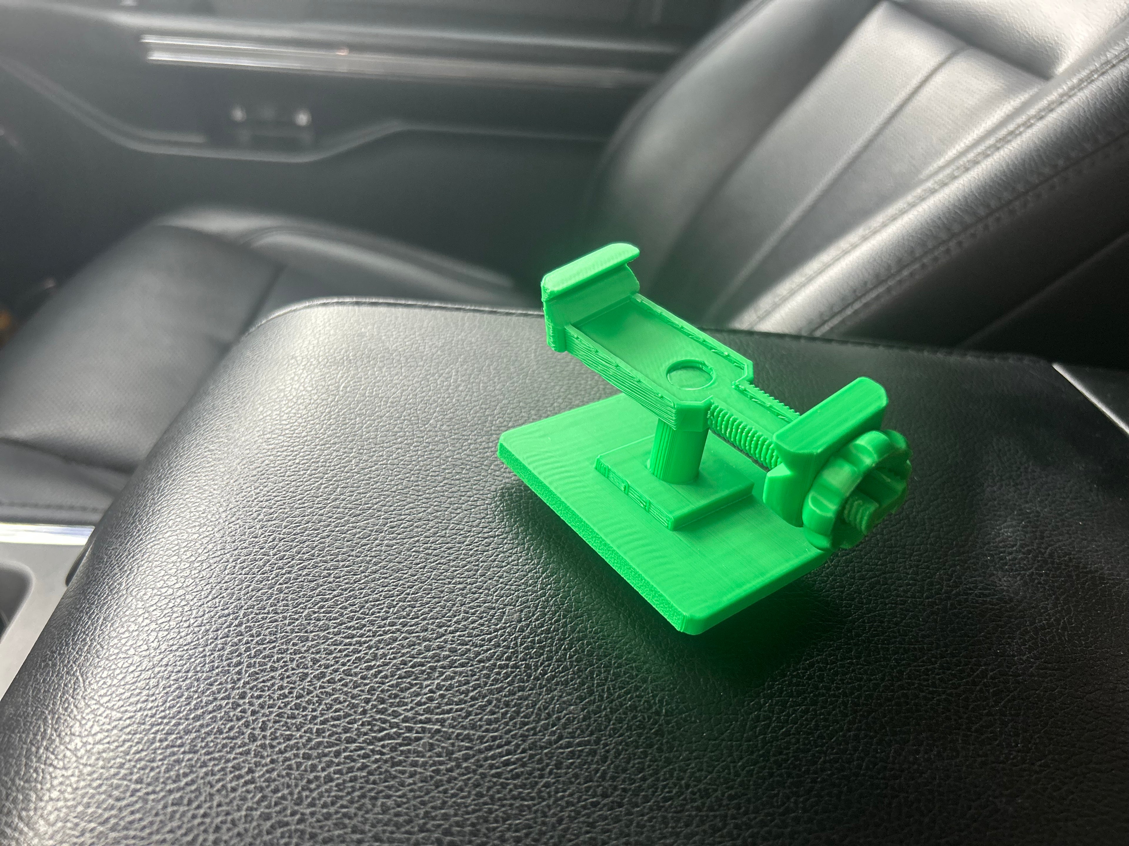 phone holder for ford expedition/f150 2020