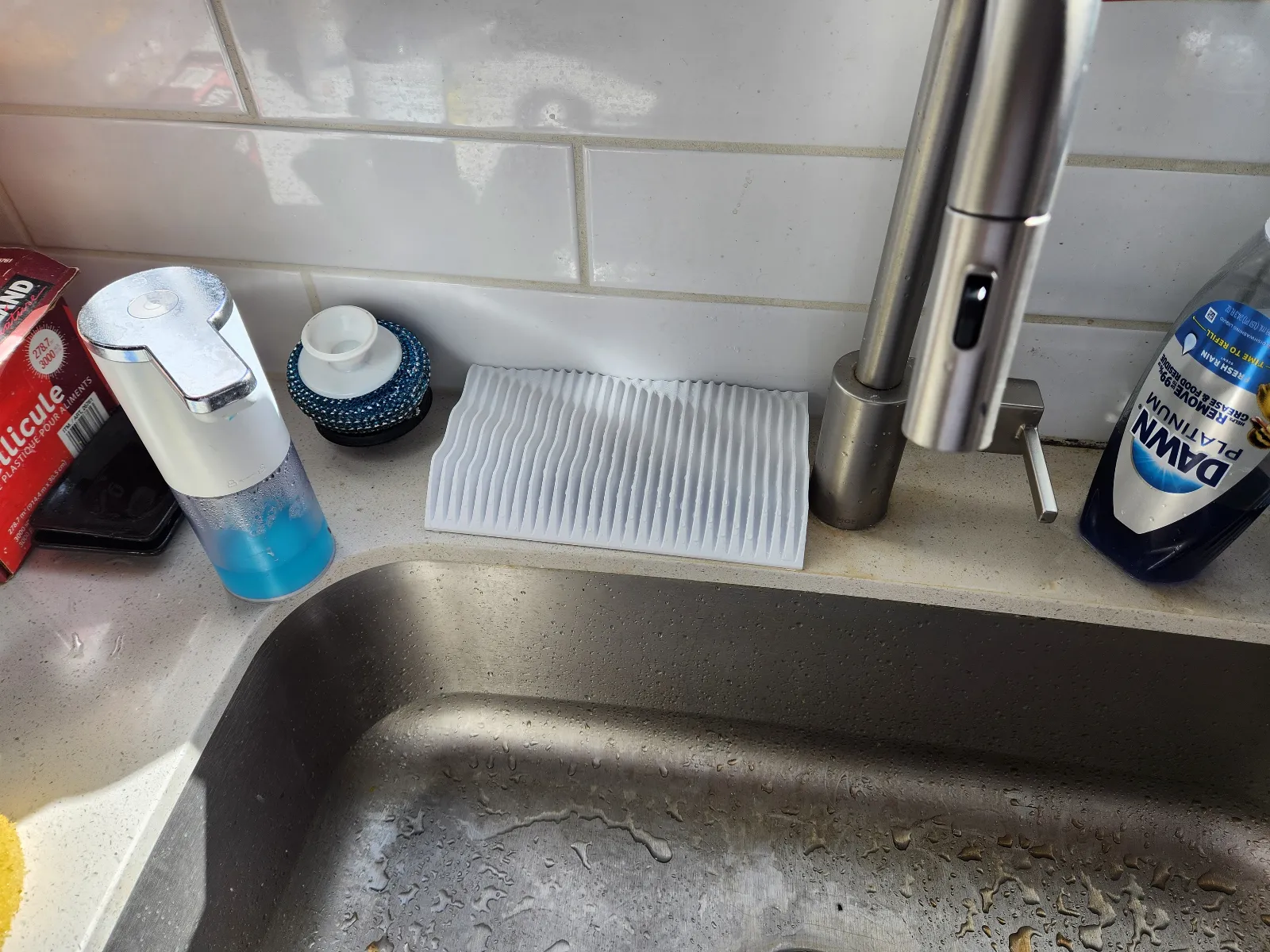Self draining Sponge Holder