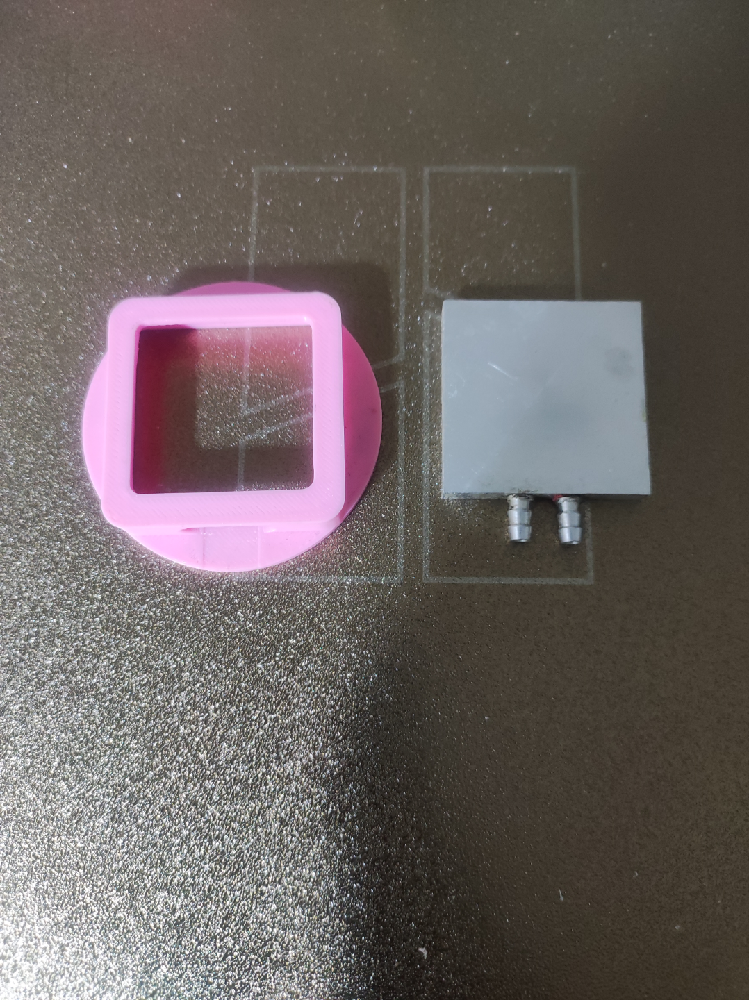 手机平板磁吸半导体水冷散热器 磁吸外壳