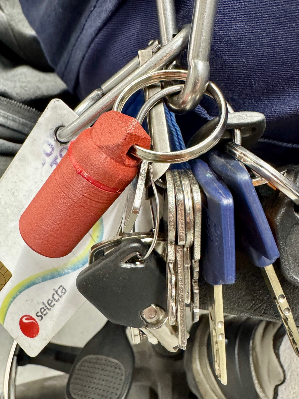 Waterproof Travel Geocache Keychain & Cash Holder