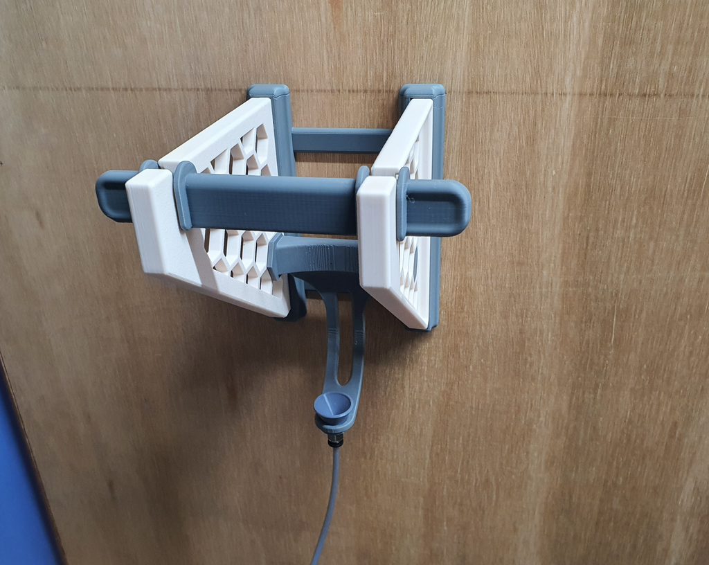 Spool Holder for Bare and Honeycomb Storage Wall