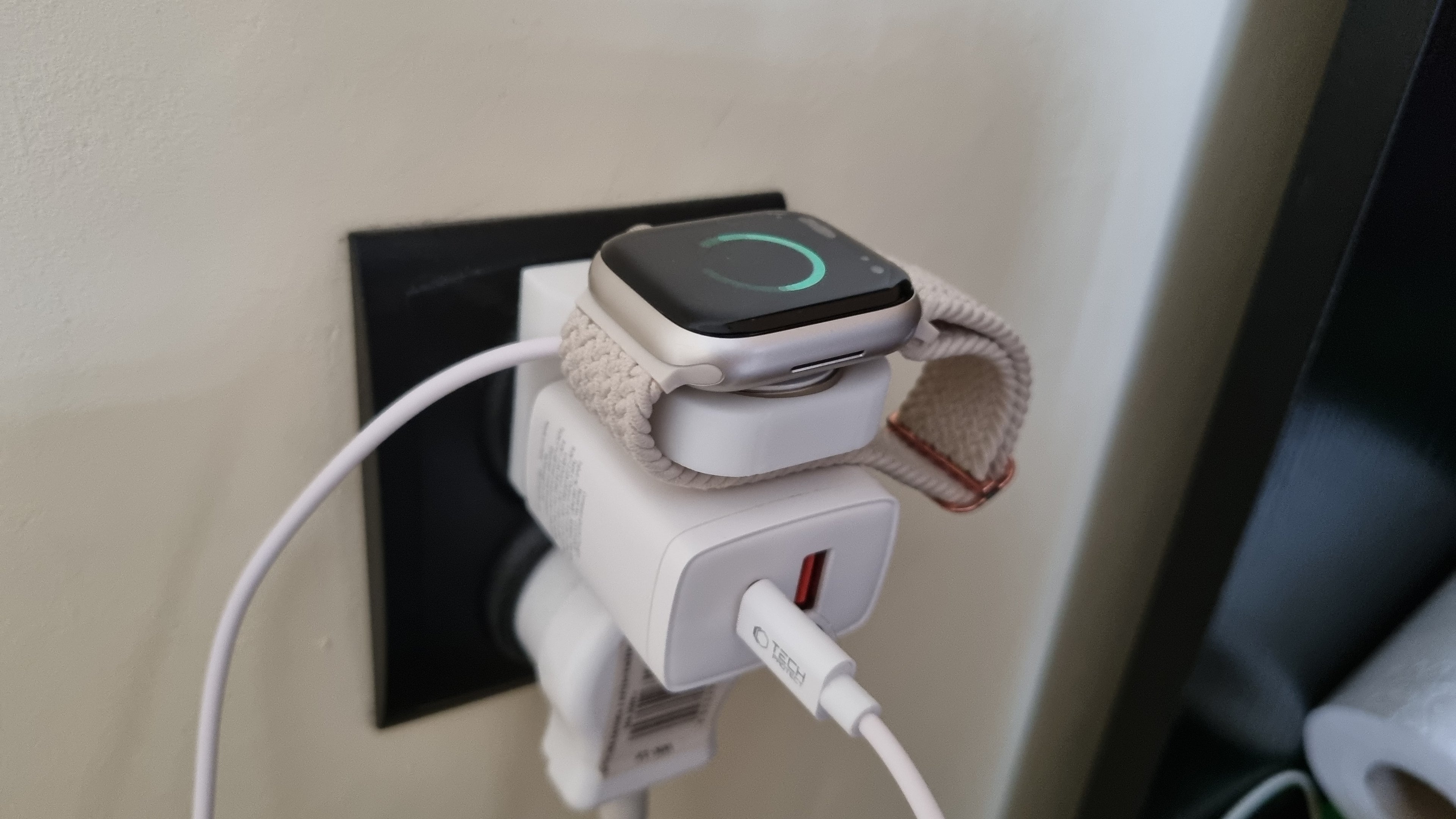 Applewatch charger, smartwatch holder