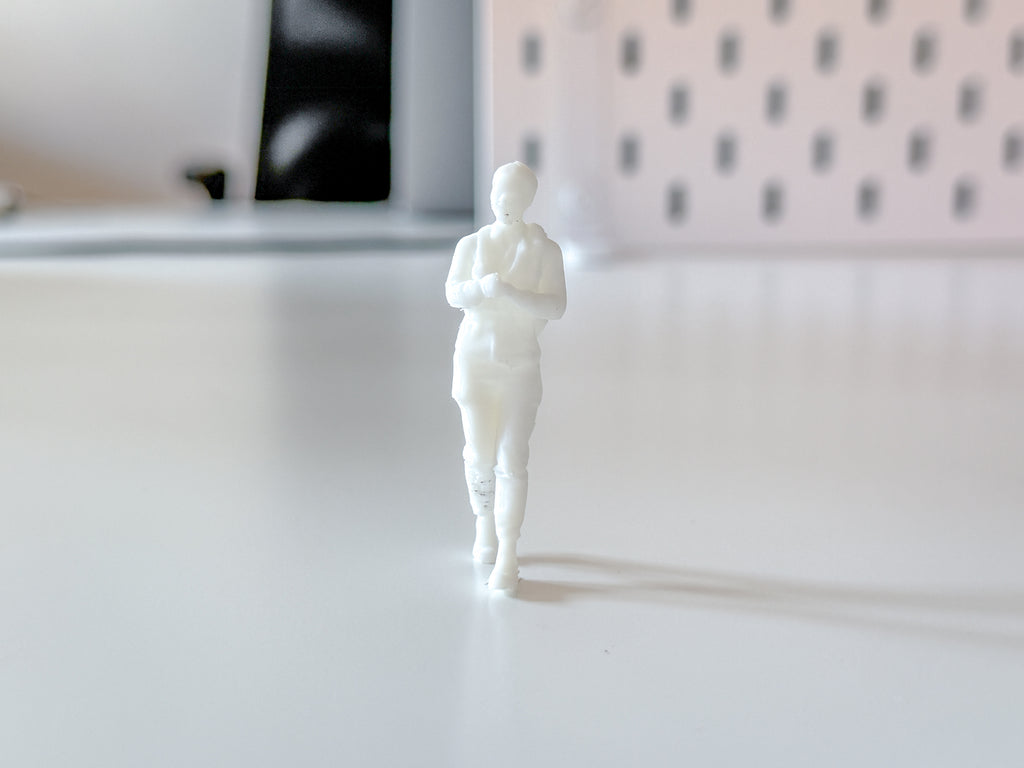 Miniature Woman/Explorer/Tourist for your Diorama