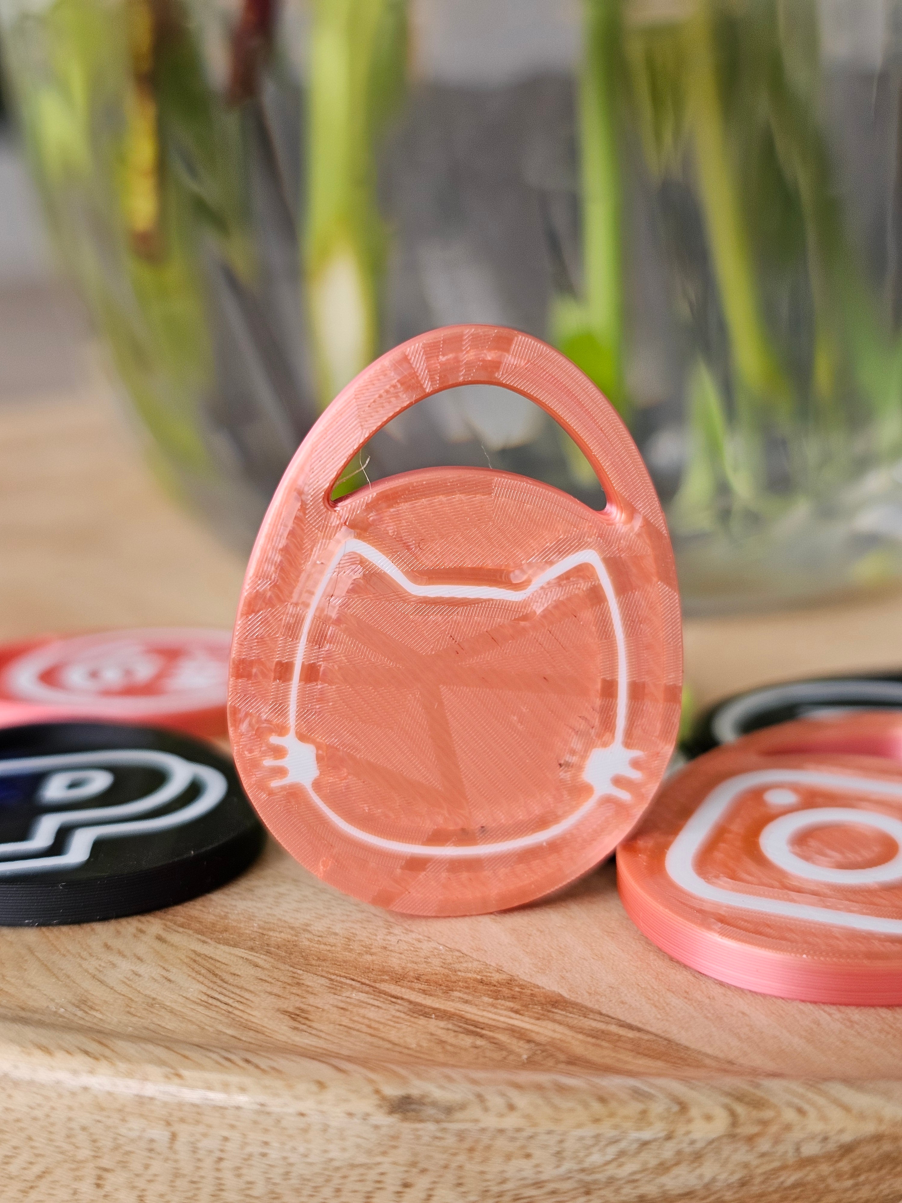 Stylish NFC Keychains - COMMERCIAL FREE