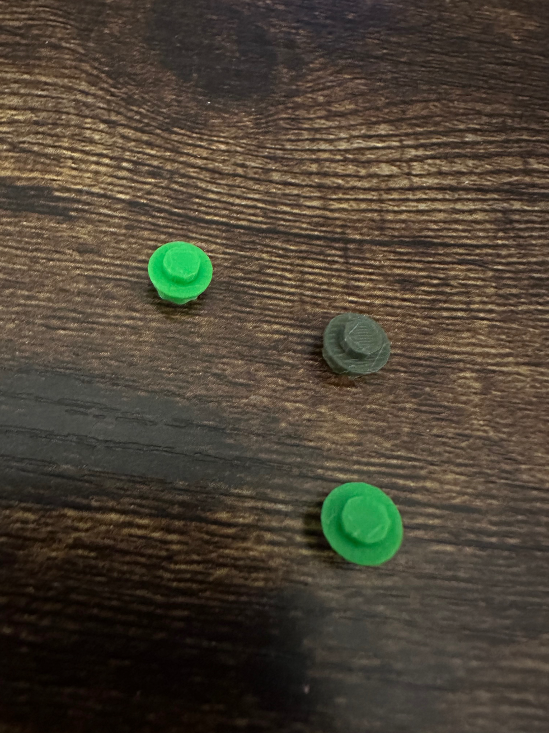 Brick 1x1 round plate - parts 4073 and 85861
