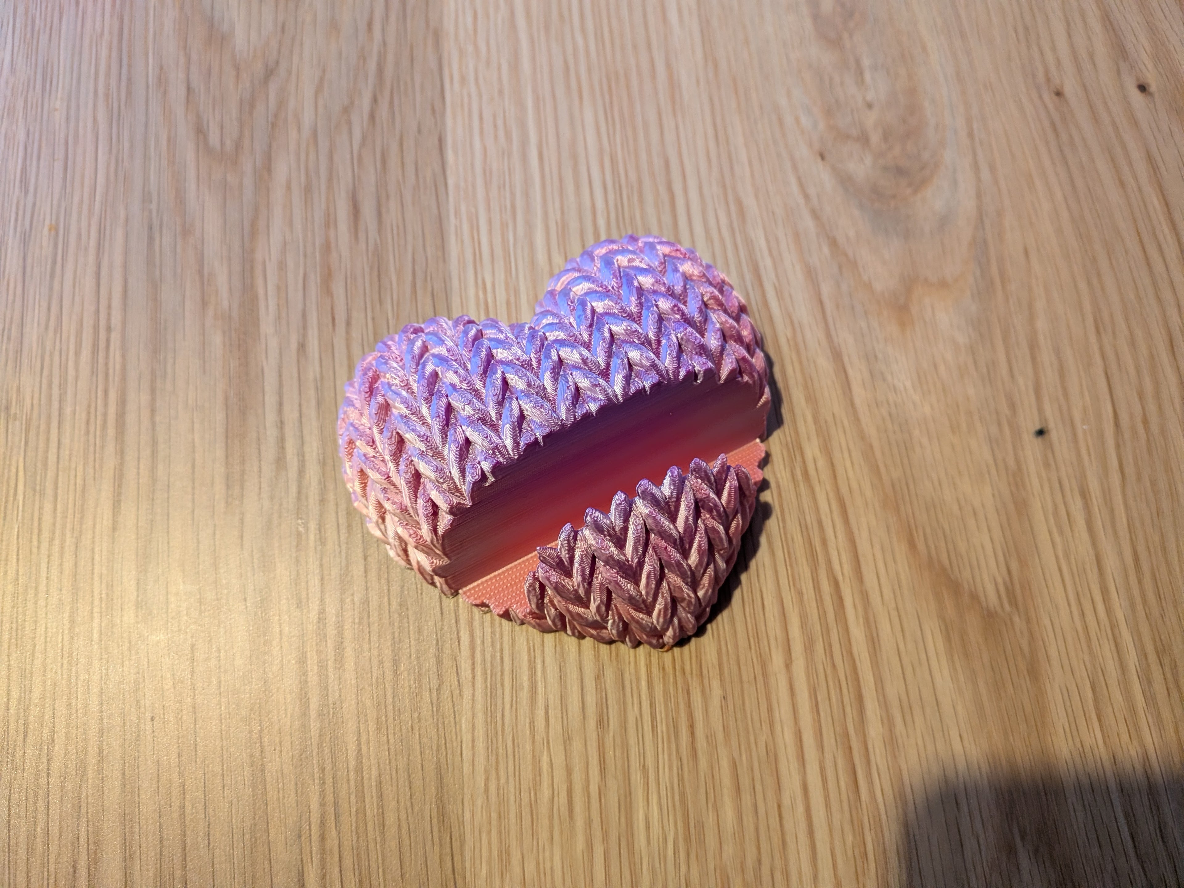 Handy Halter Strickherz Phone stand knitted heart