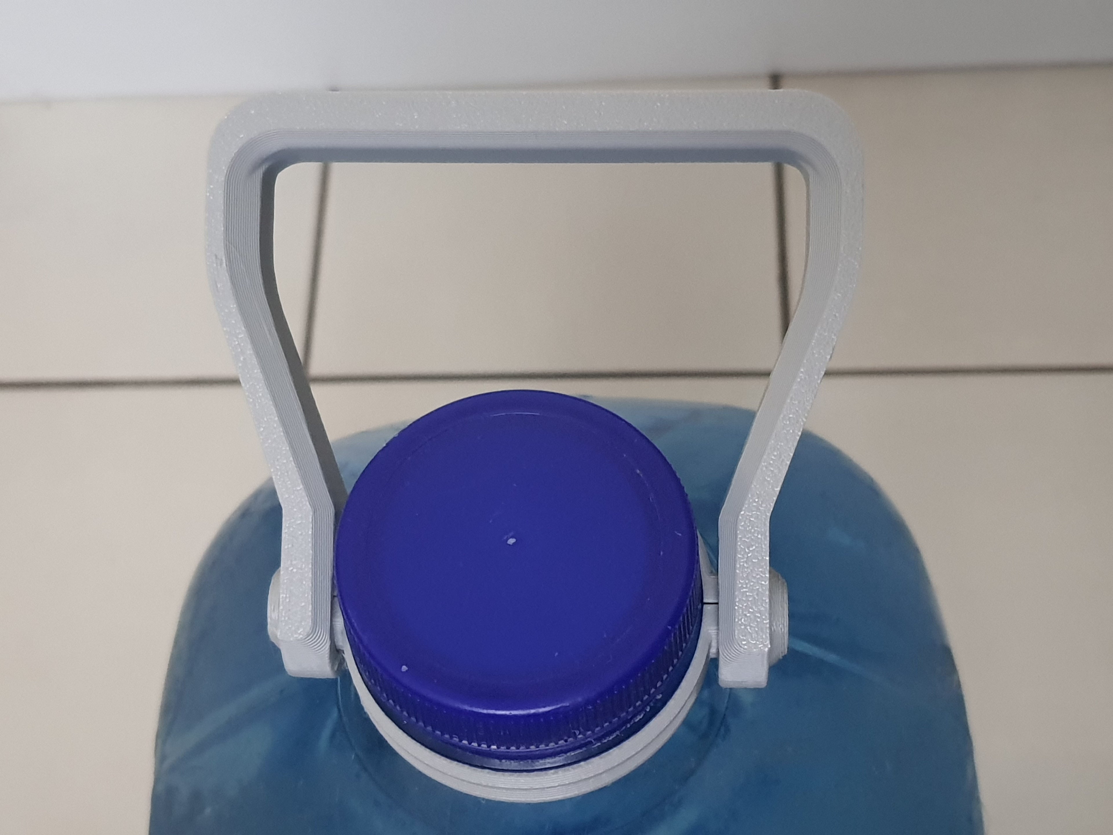 Bottle handle