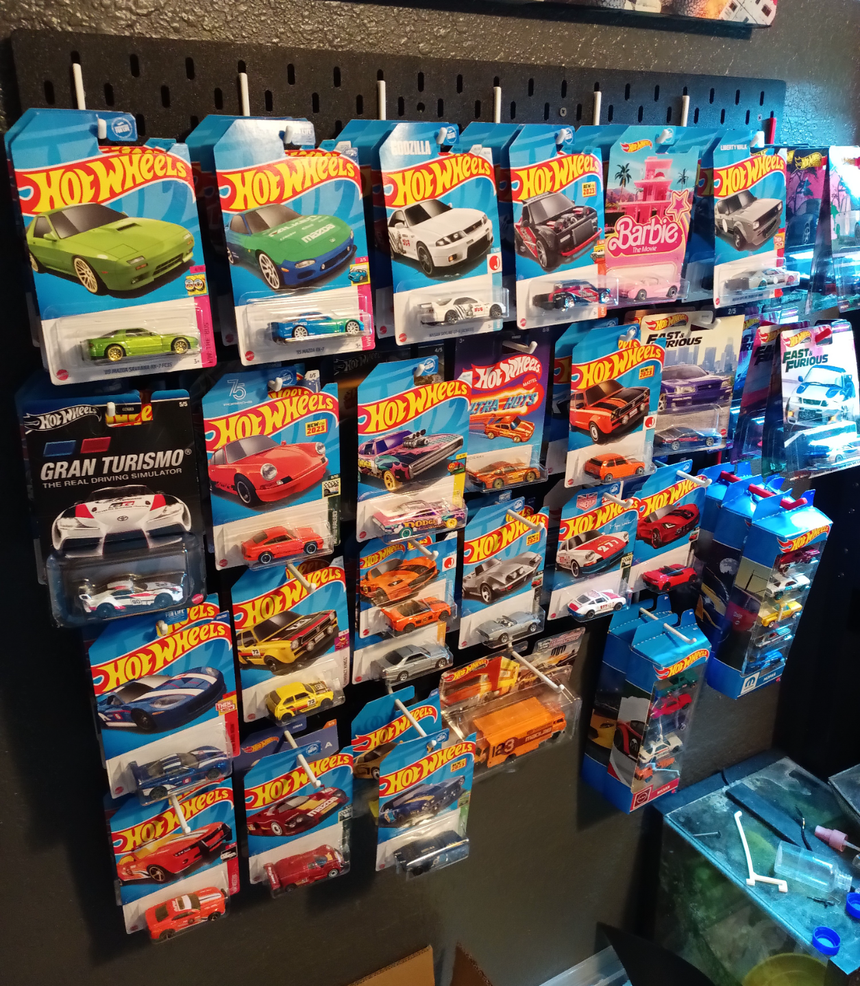 Skadis board hot wheels hook
