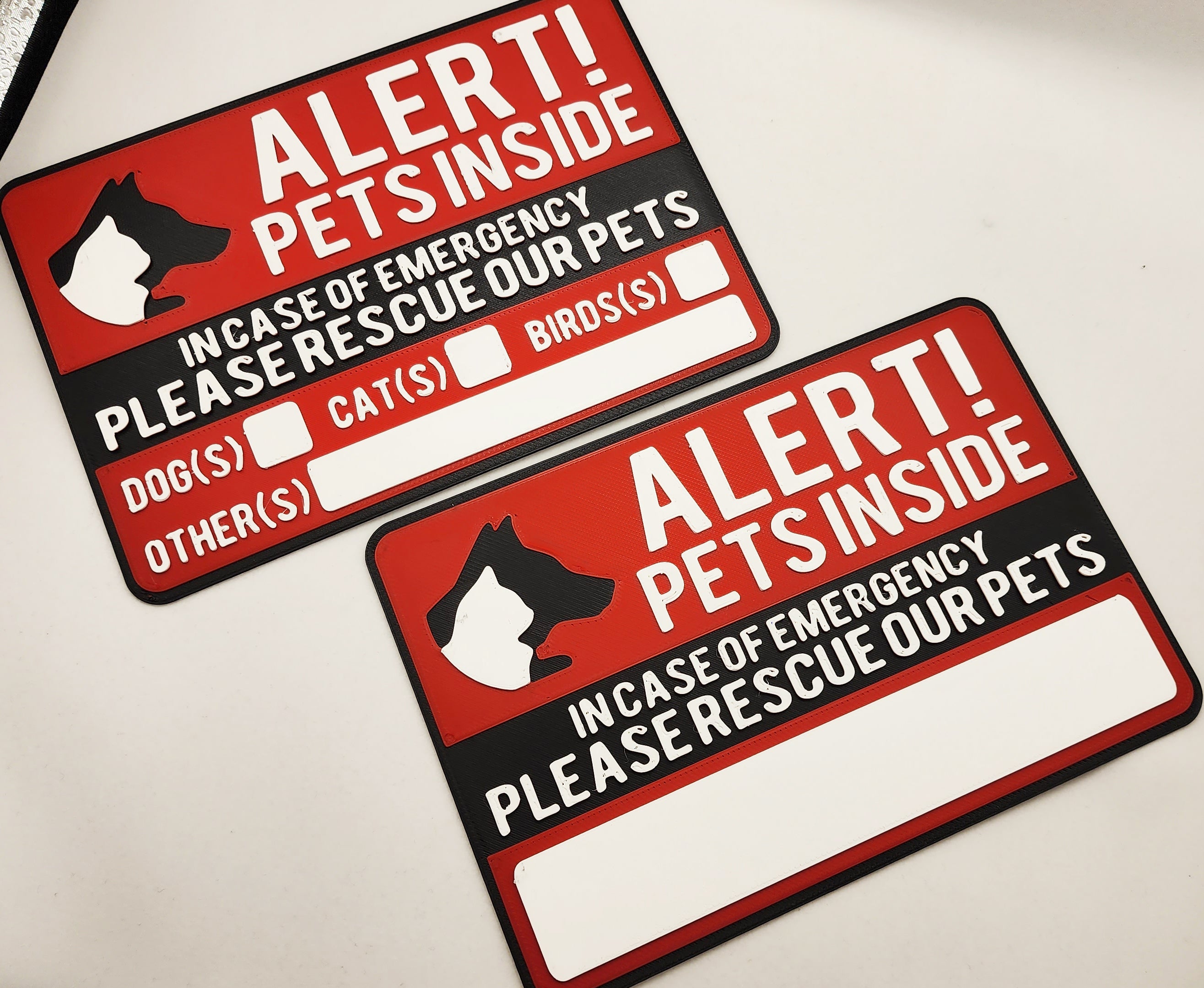Alert! Pets Inside Signs - 3 Color