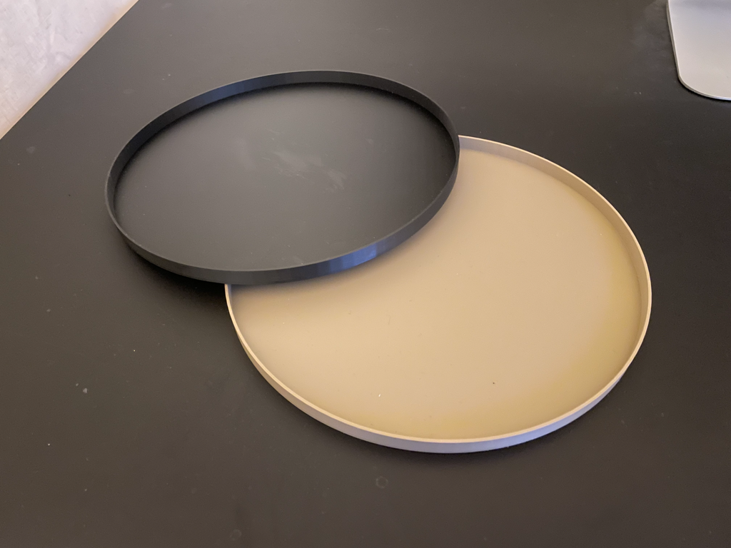 Minimalist Round Scandinavian-Style Tray