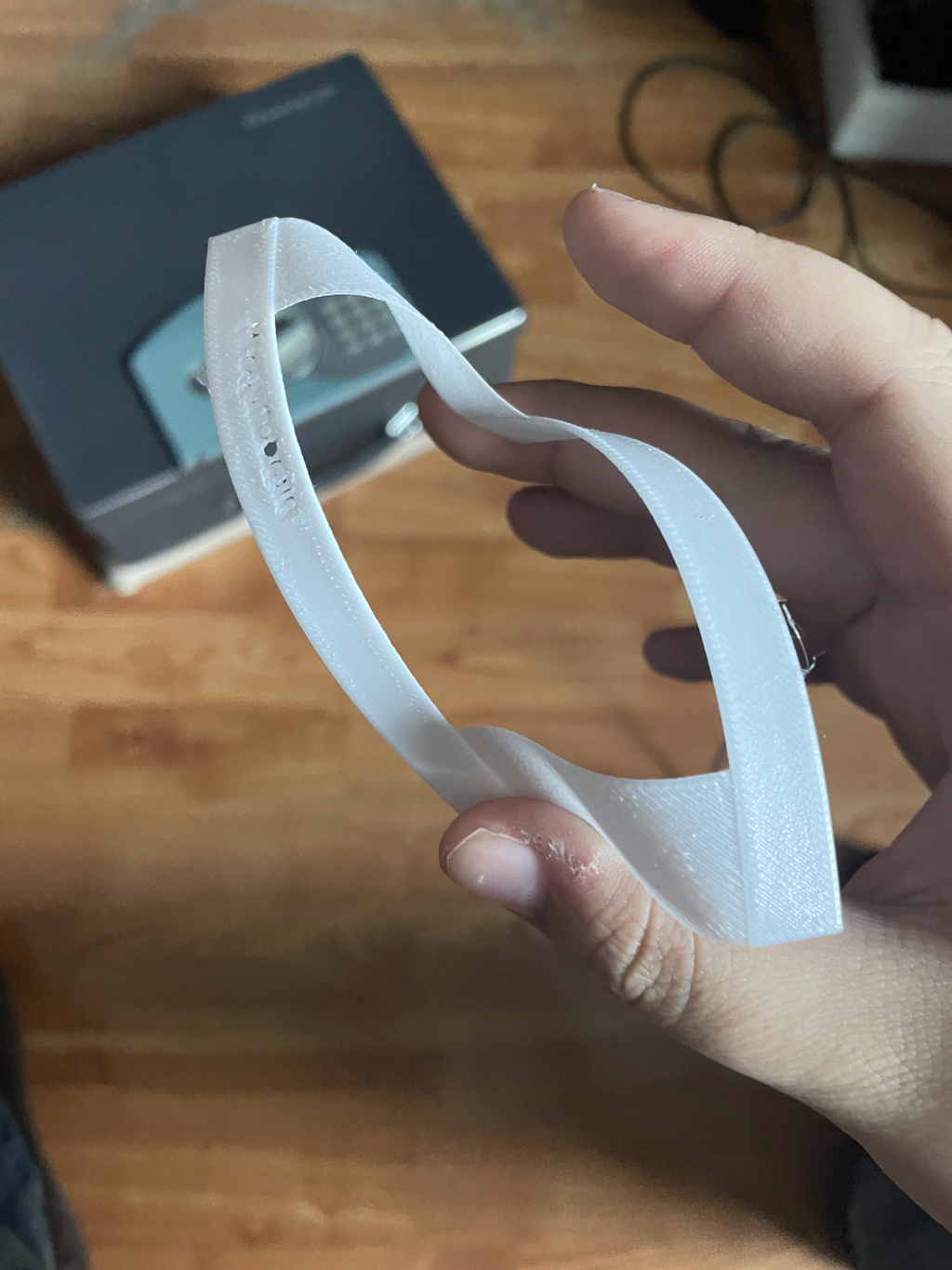 Flexible hinge test