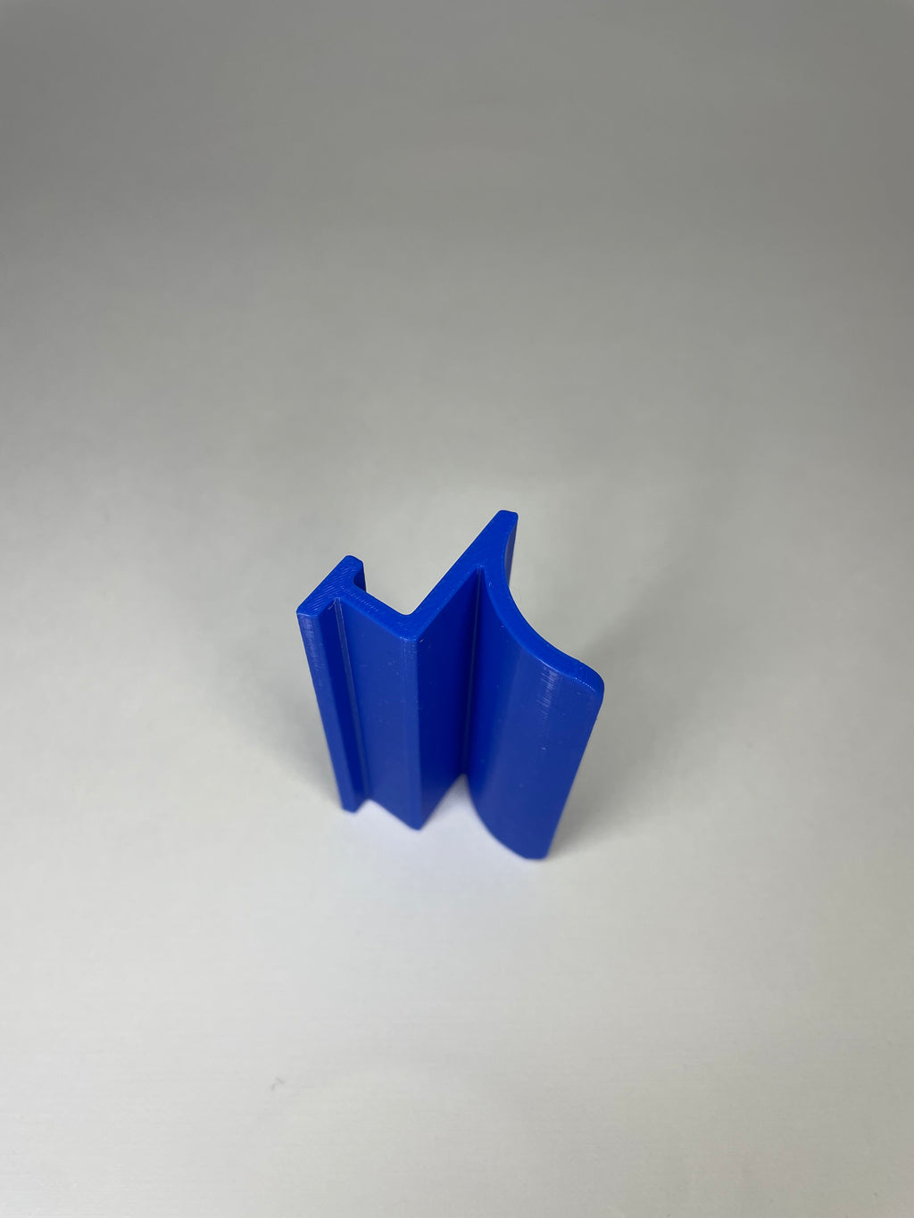 Minimalistic Phone Stand (only 15g of filament)