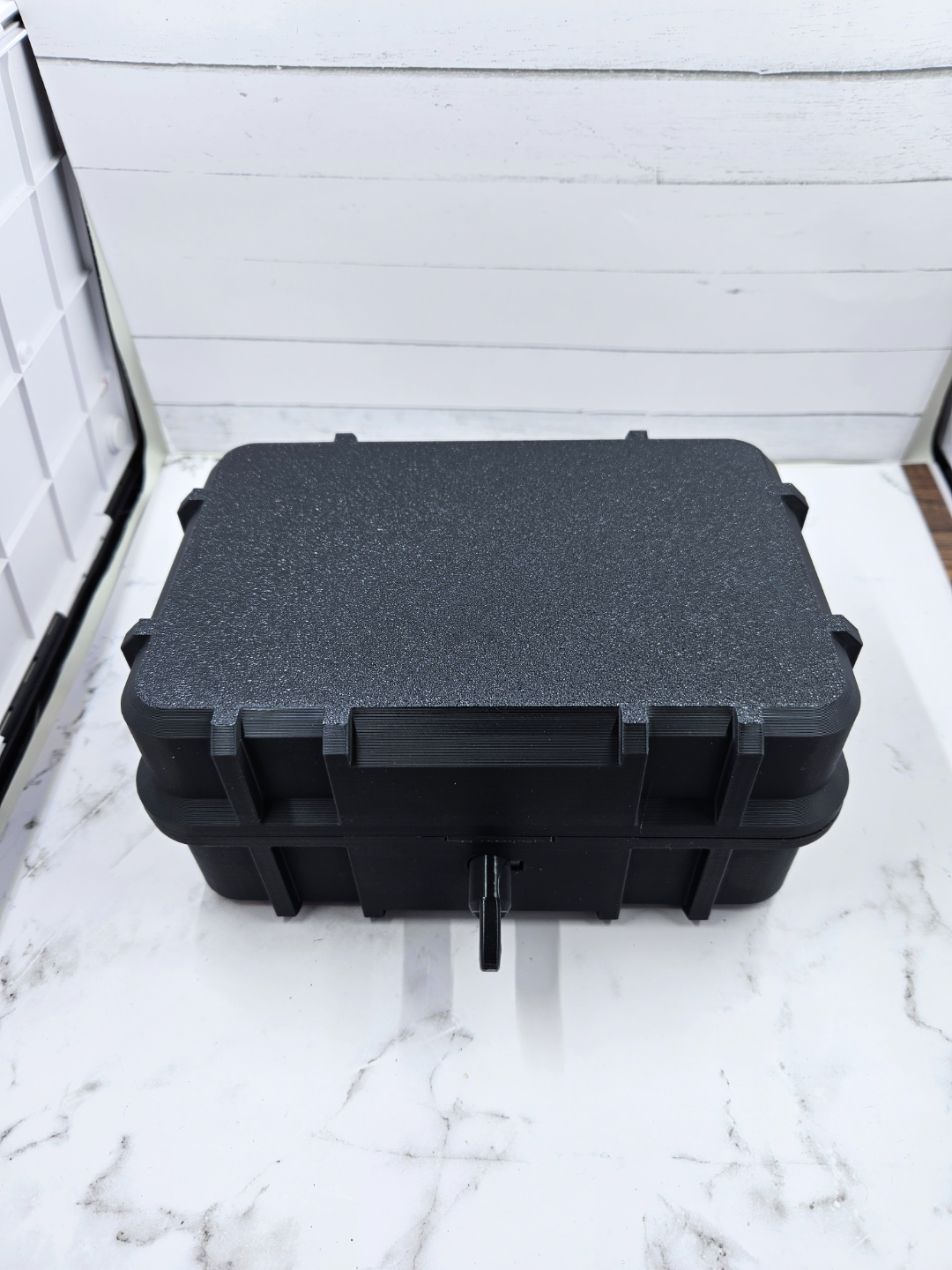 Rugged box with tumbler style key and lock