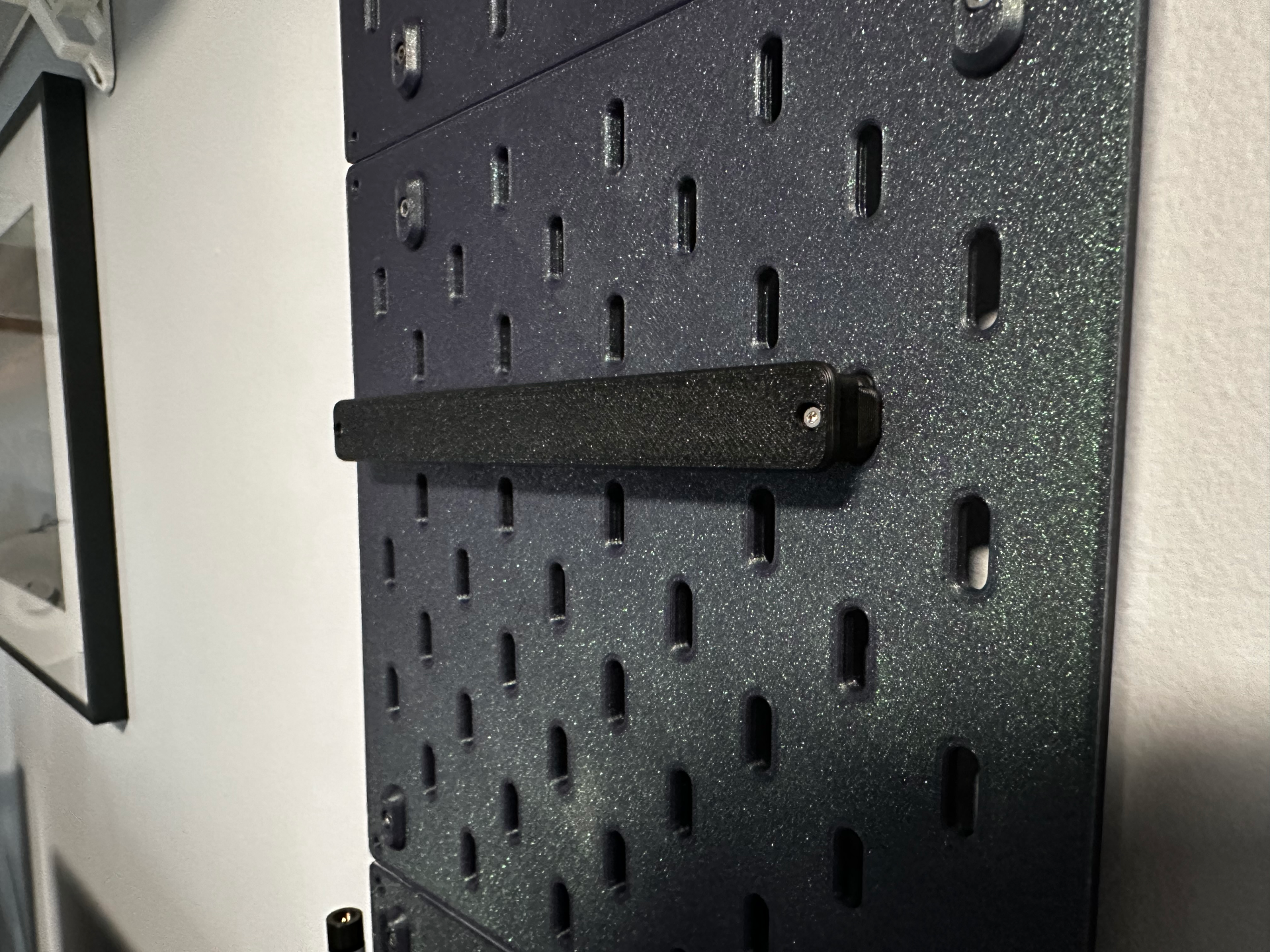 Skadis Belt Clip Bar - T-Nut System