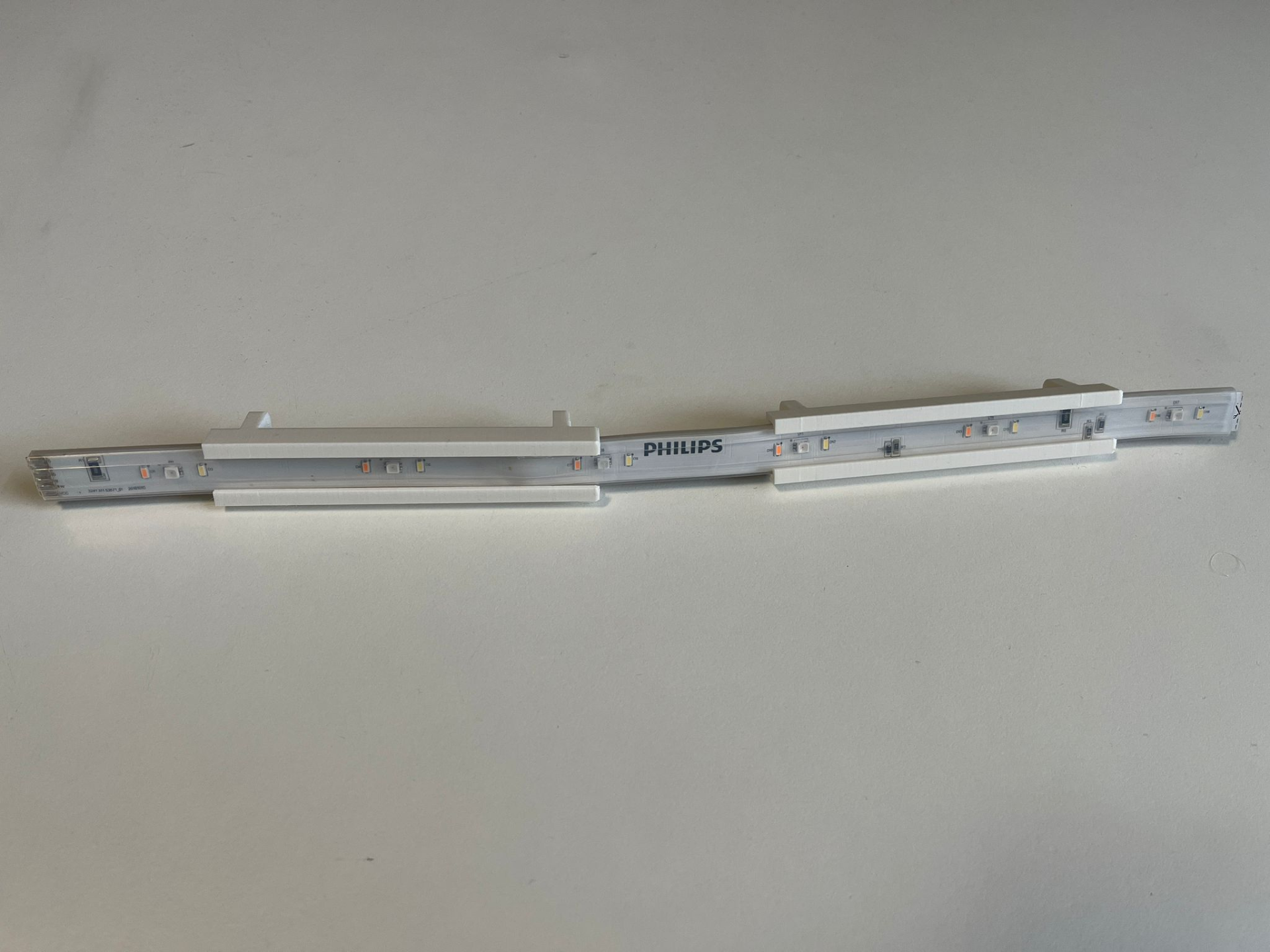Philips Hue LightStrip Plus Mount for Ikea SKÅDIS