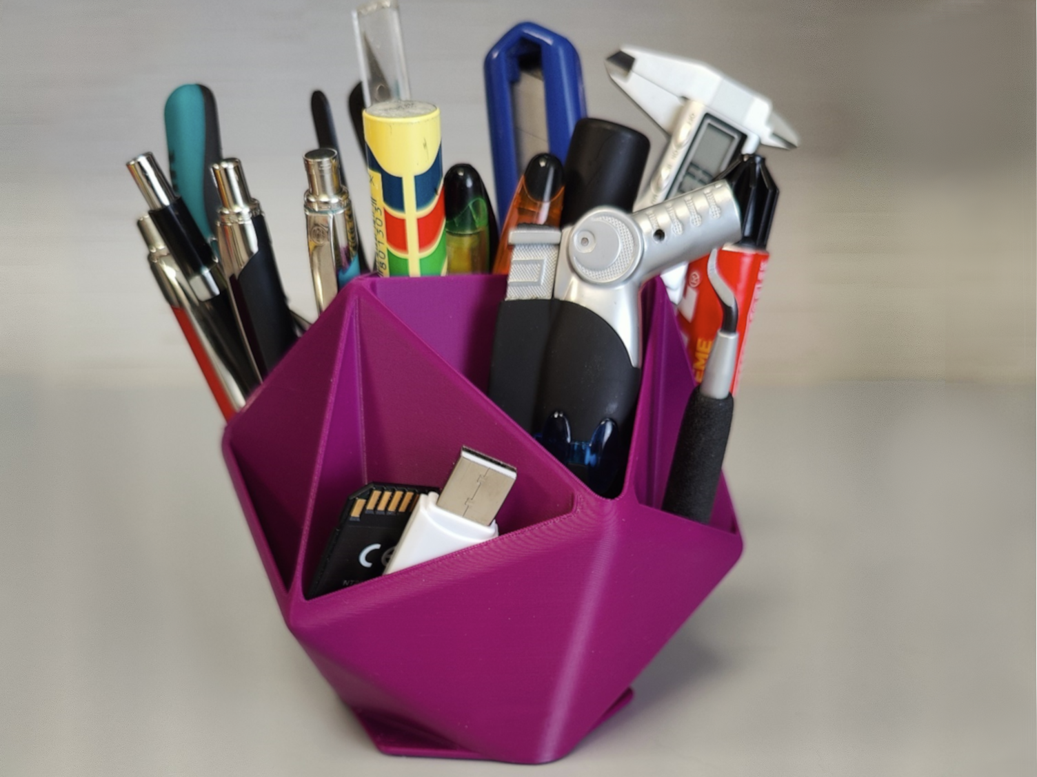 D20 Desk Organizer