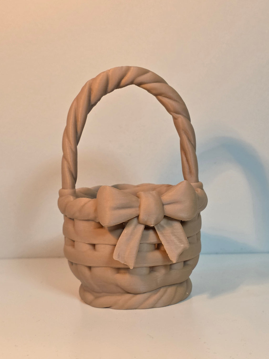 Decorative Basket with Bow for Egg