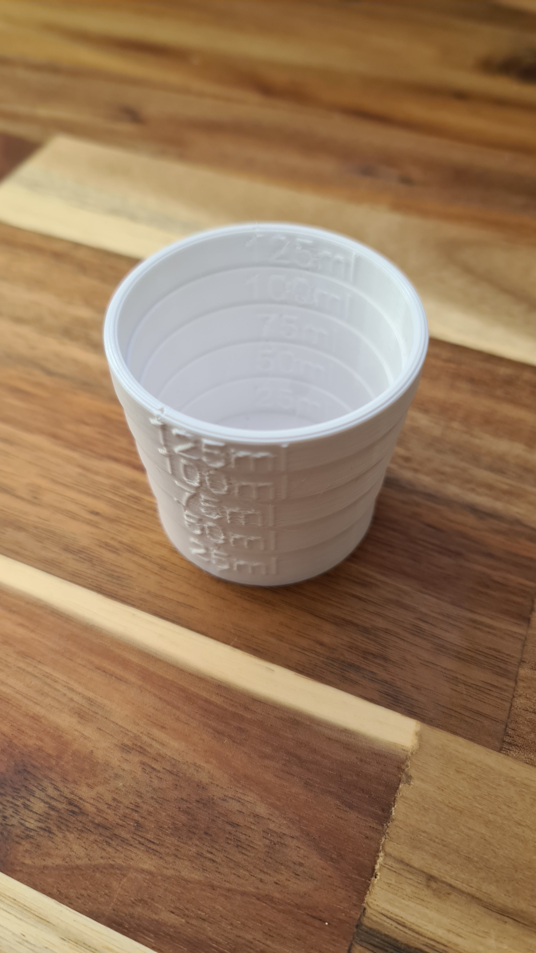 Measuring cup