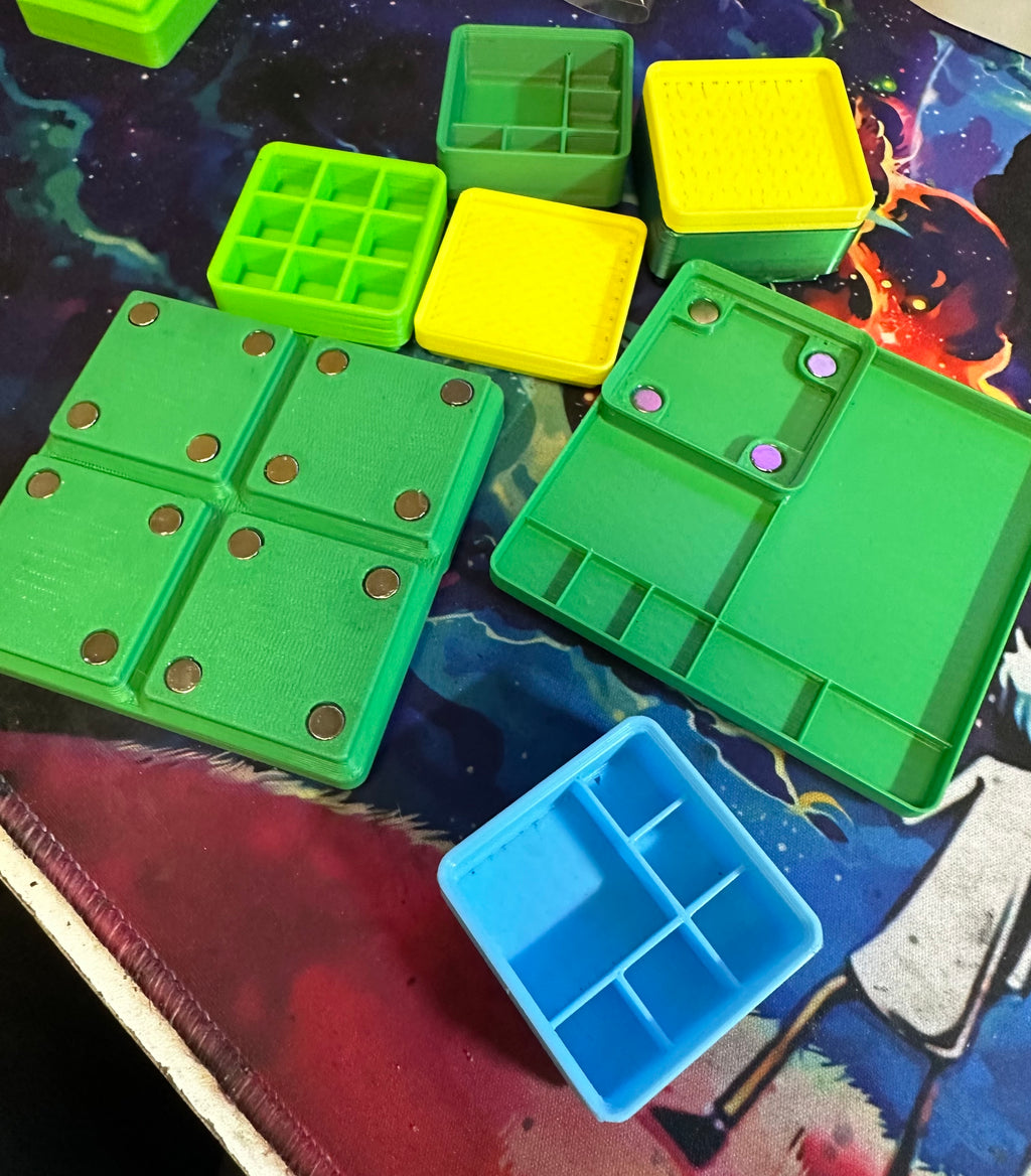 Gridfinity Big/Small Parts Tray W/ Removable 1x1 Screw Bin & Stackable Lid