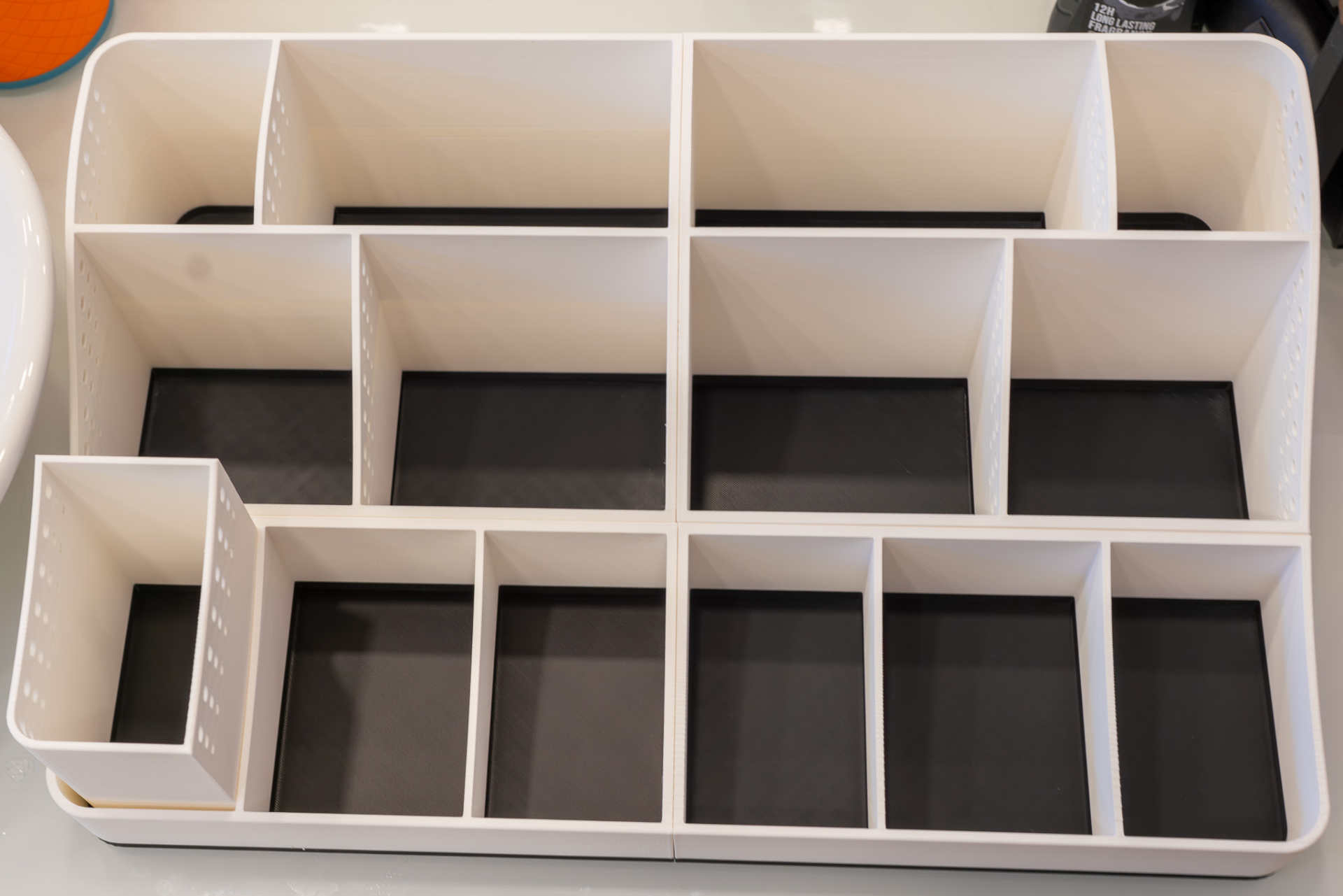 Bathroom organizer