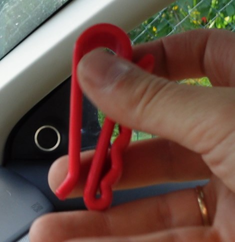 Sunglasses holder for sun visor in car