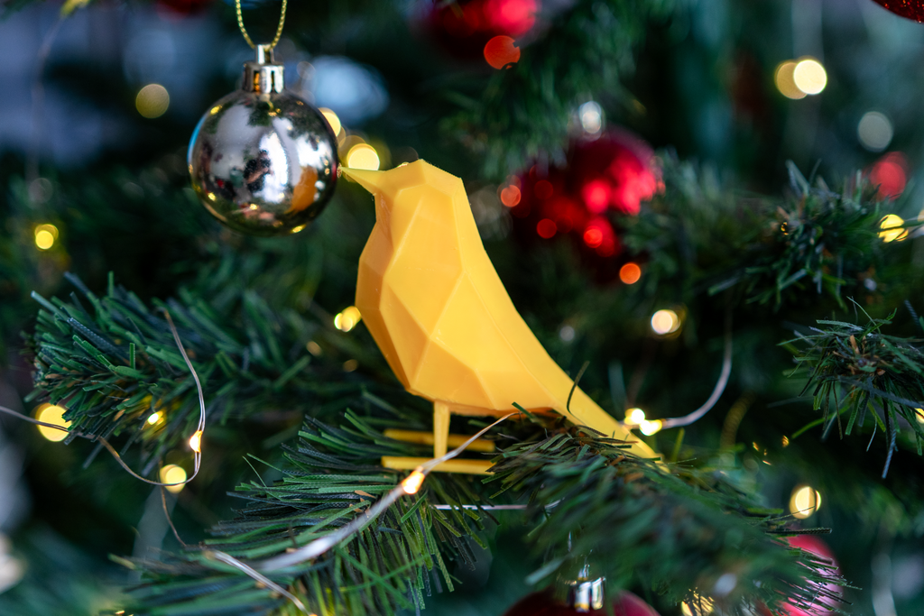 Low-poly sparrow