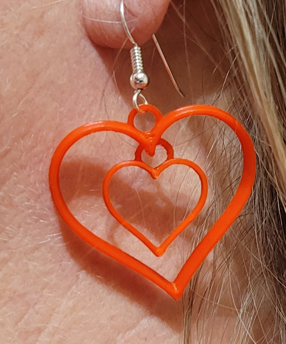 Simple Heart Earrings Articulated