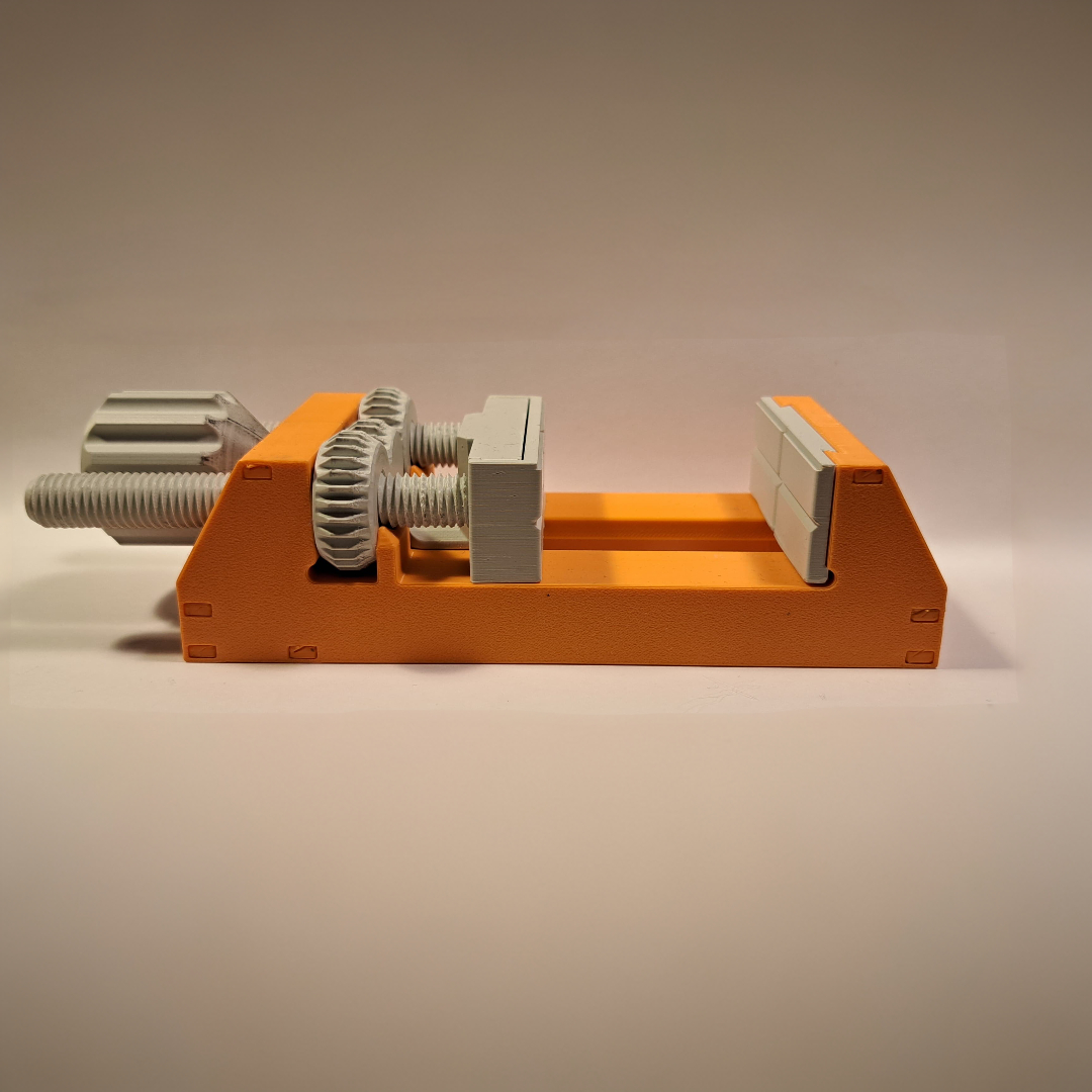 Fully Printable Mechanical Vise with Custom Jaws
