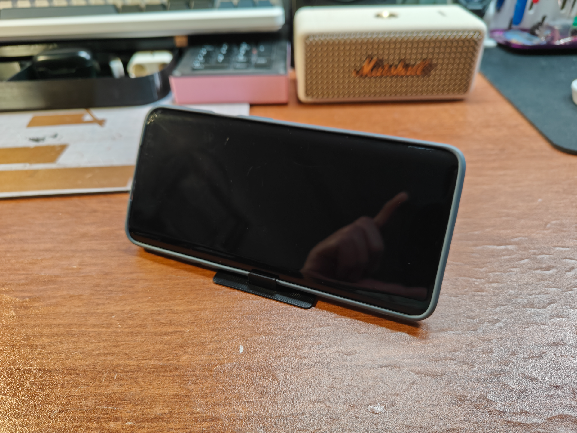 Card Phone Holder (only 5g, 19min)