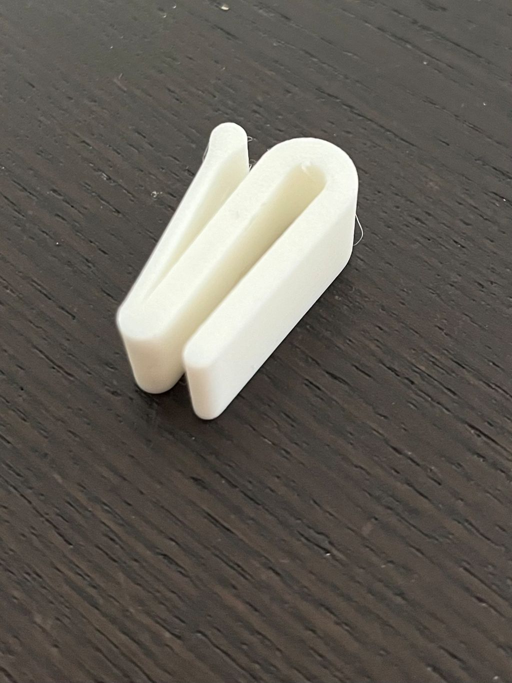 Filament clip. Fits almost all filaments.