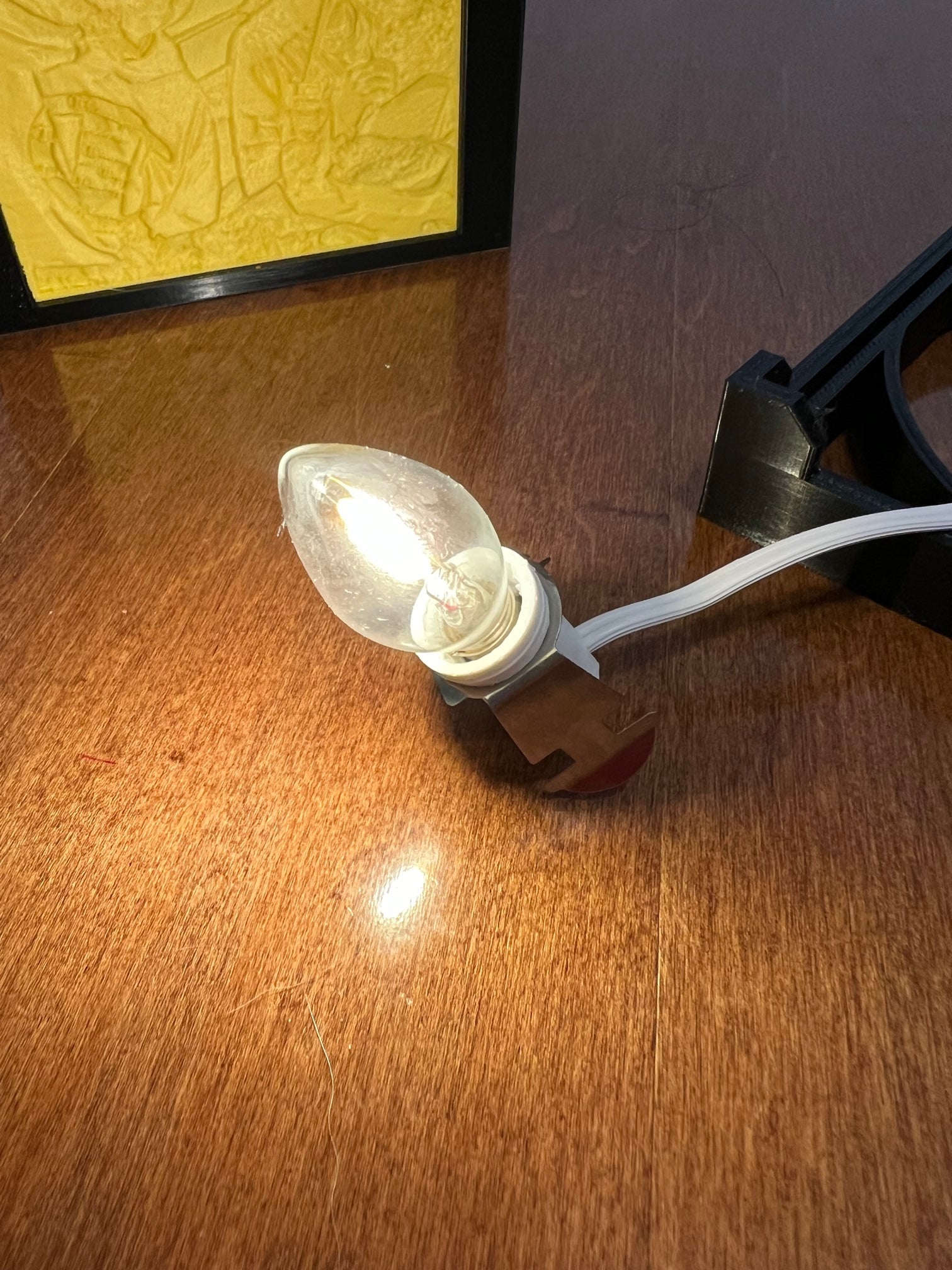 Lithophane Light Photo Box with AC plug and C7 LED bulb