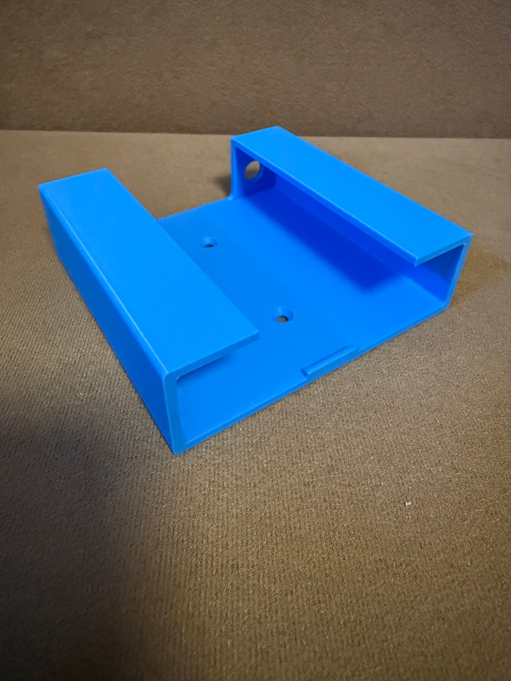 Wall mount TP-Link TL-SG105 5-Port LAN Switch