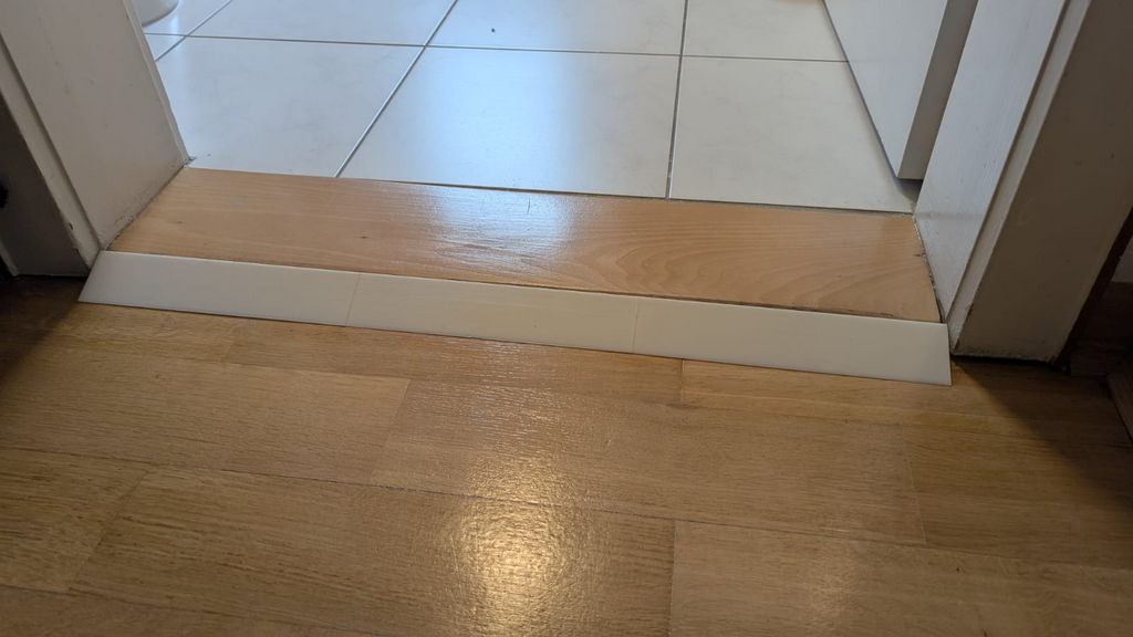 Rampe als Steighilfe für Staubsaugroboter