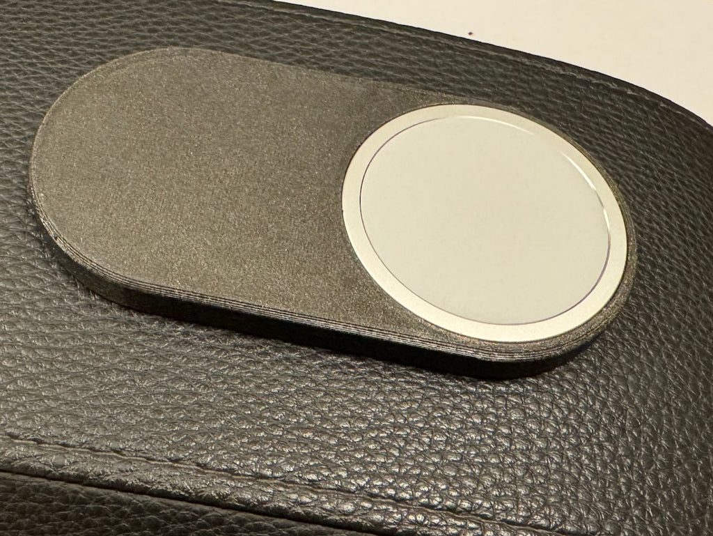 Magsafe mount for flat surfaces with hidden cable