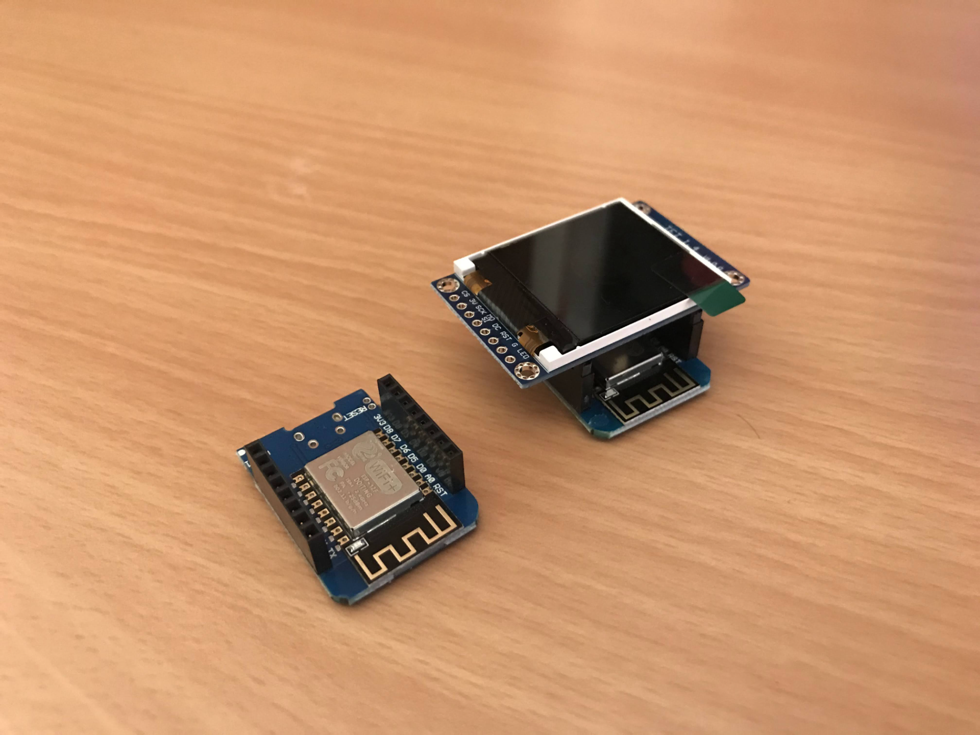 Wi-Fi Hardware Monitor Wemos D1 R1 Mini (ESP8266)