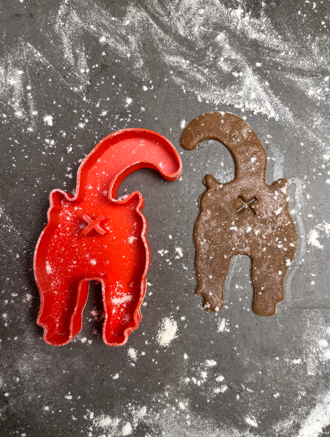 Cat cookie cutter