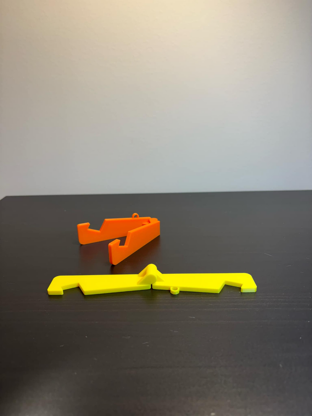 Foldable Phone Stand Keychain Free to sell