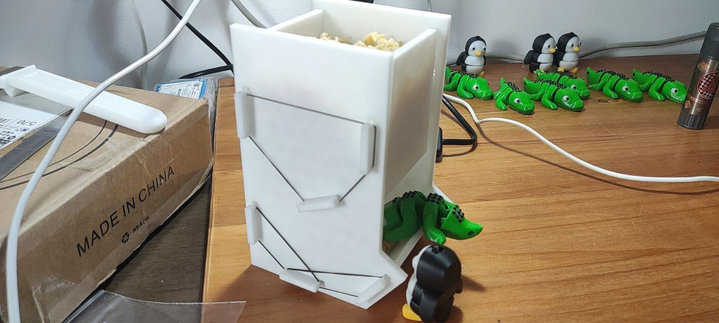 Small pet food box（小宠物食盒，仓鼠，鸟食盒）