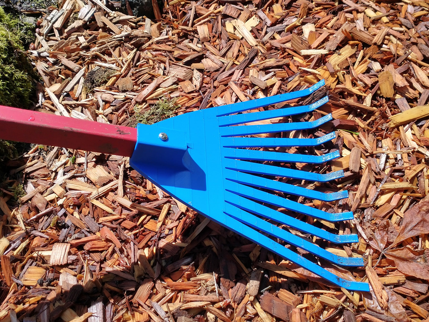 Hand Rake with Adjustable Handle