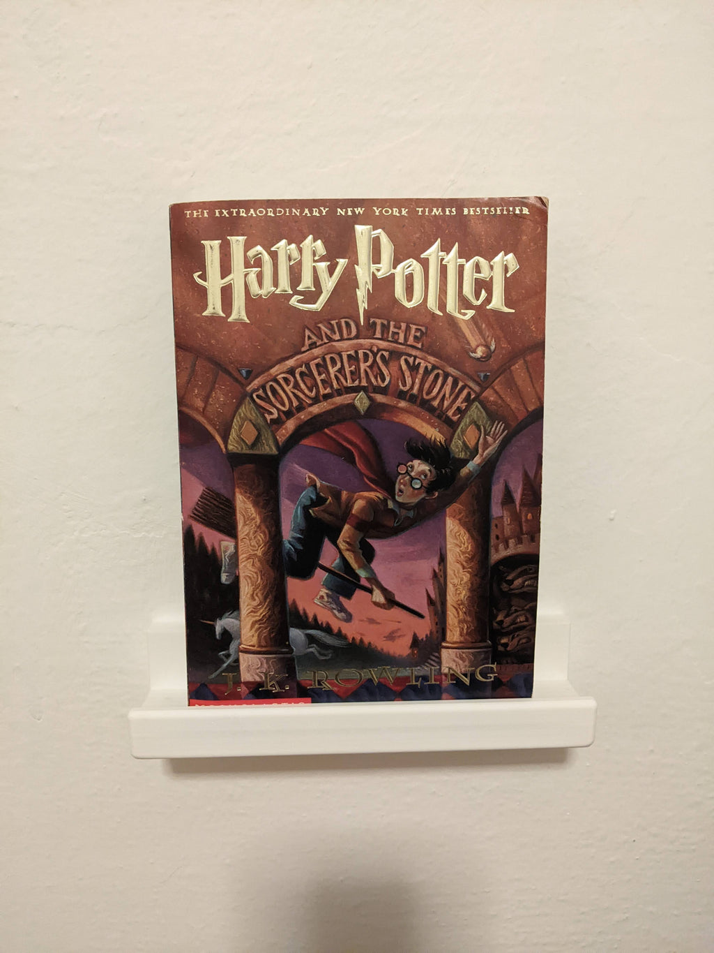 Minimalist Wall-Mounted Bookshelf