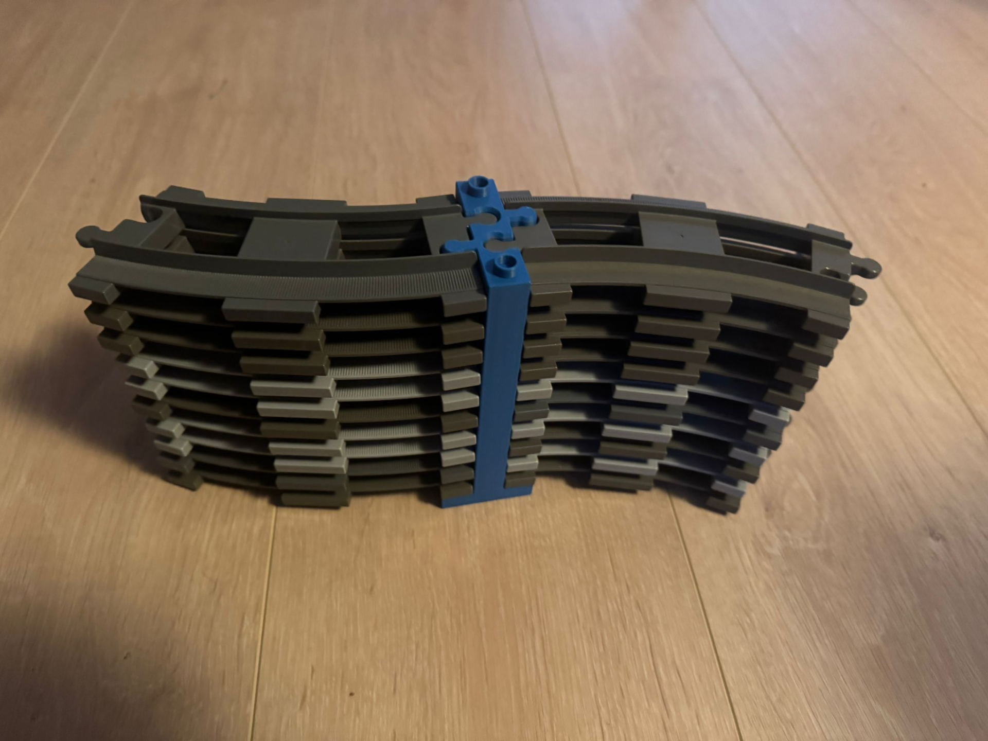Duplo rail storage unit
