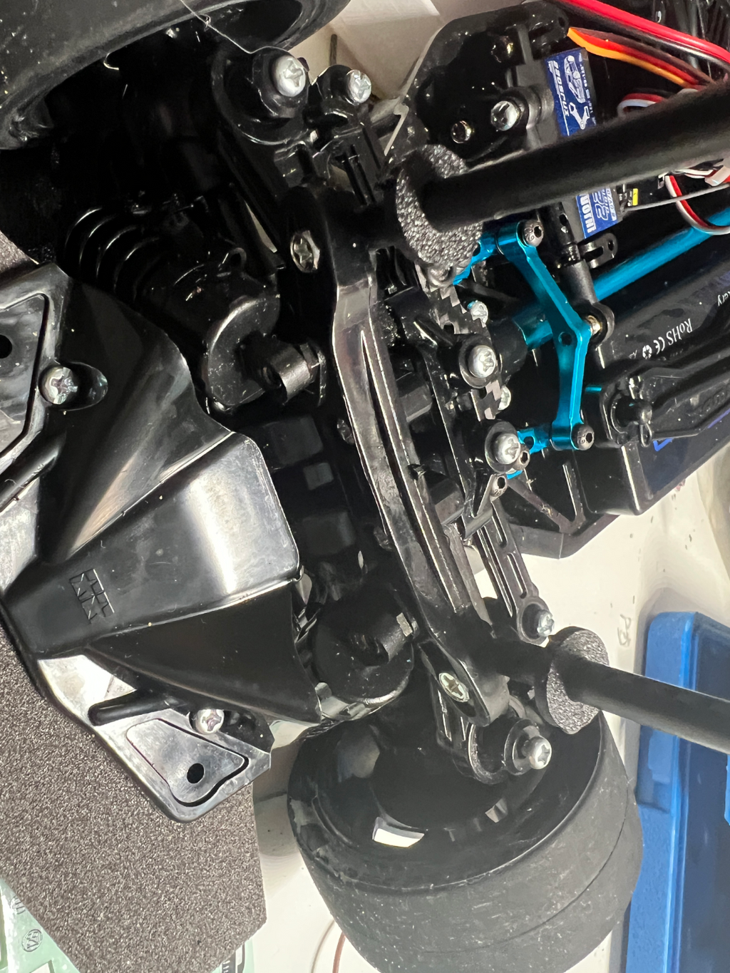 Tamiya Abstandshalter von Karosserie und Chassis