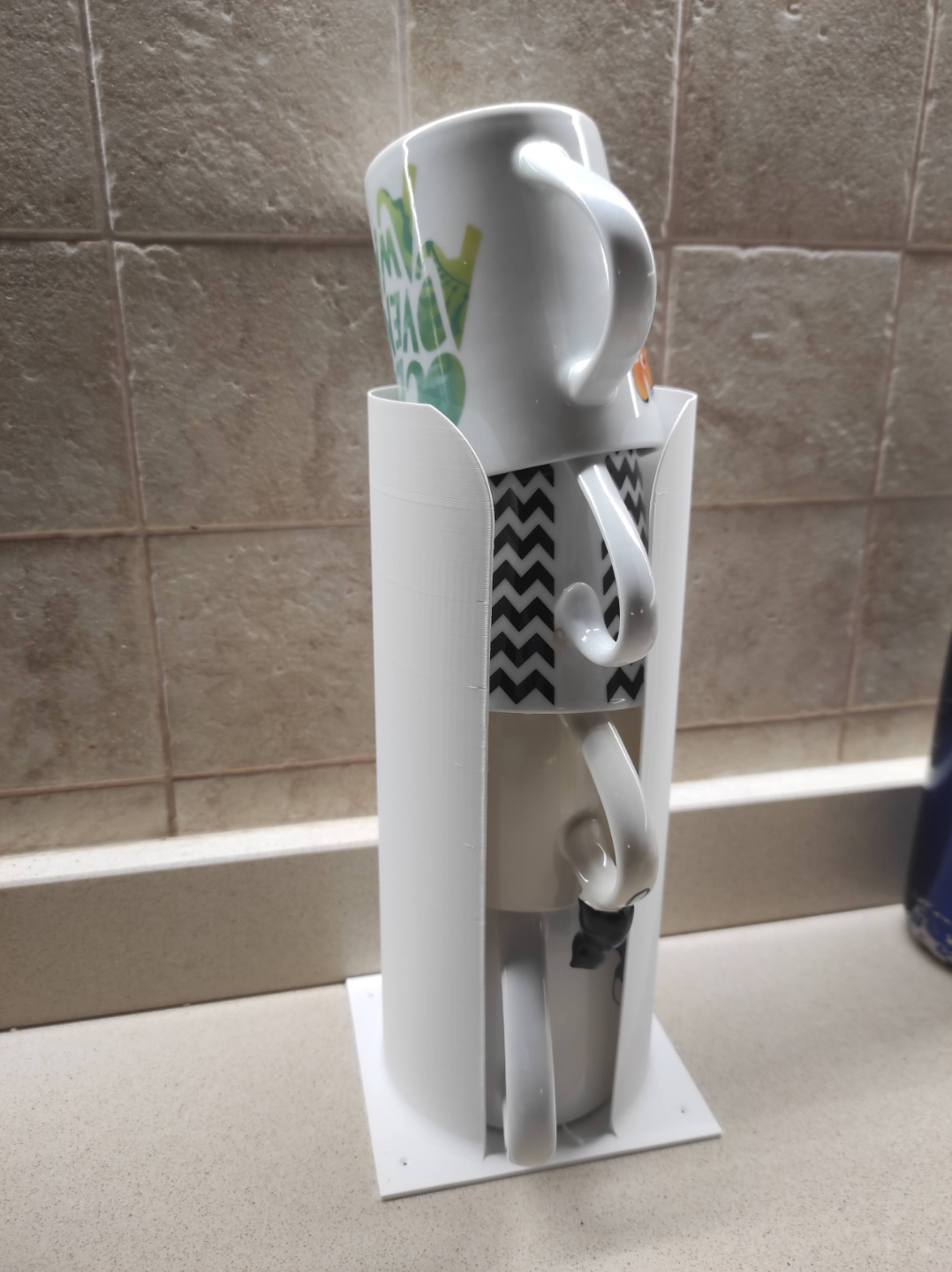 Mug holder stacker