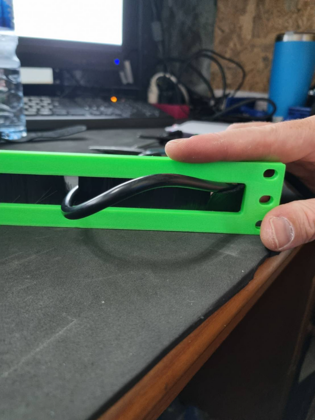 10 INCH RACK MOUNT FOR CABLE BRUSH MANAGEMENT