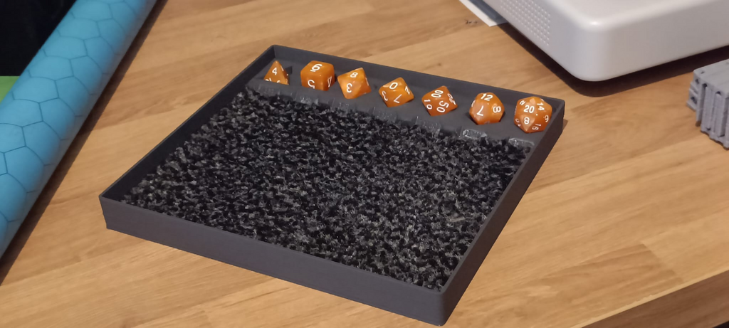 Dice tray with holder for full dice set